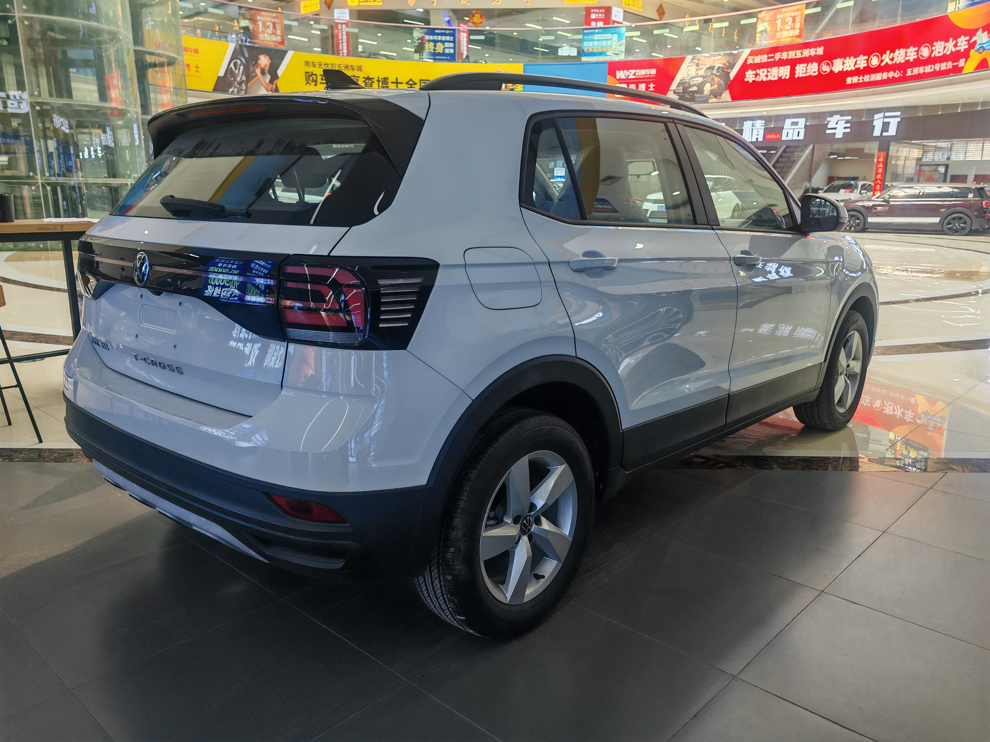 Volkswagen T-Cross 2026 car image #7