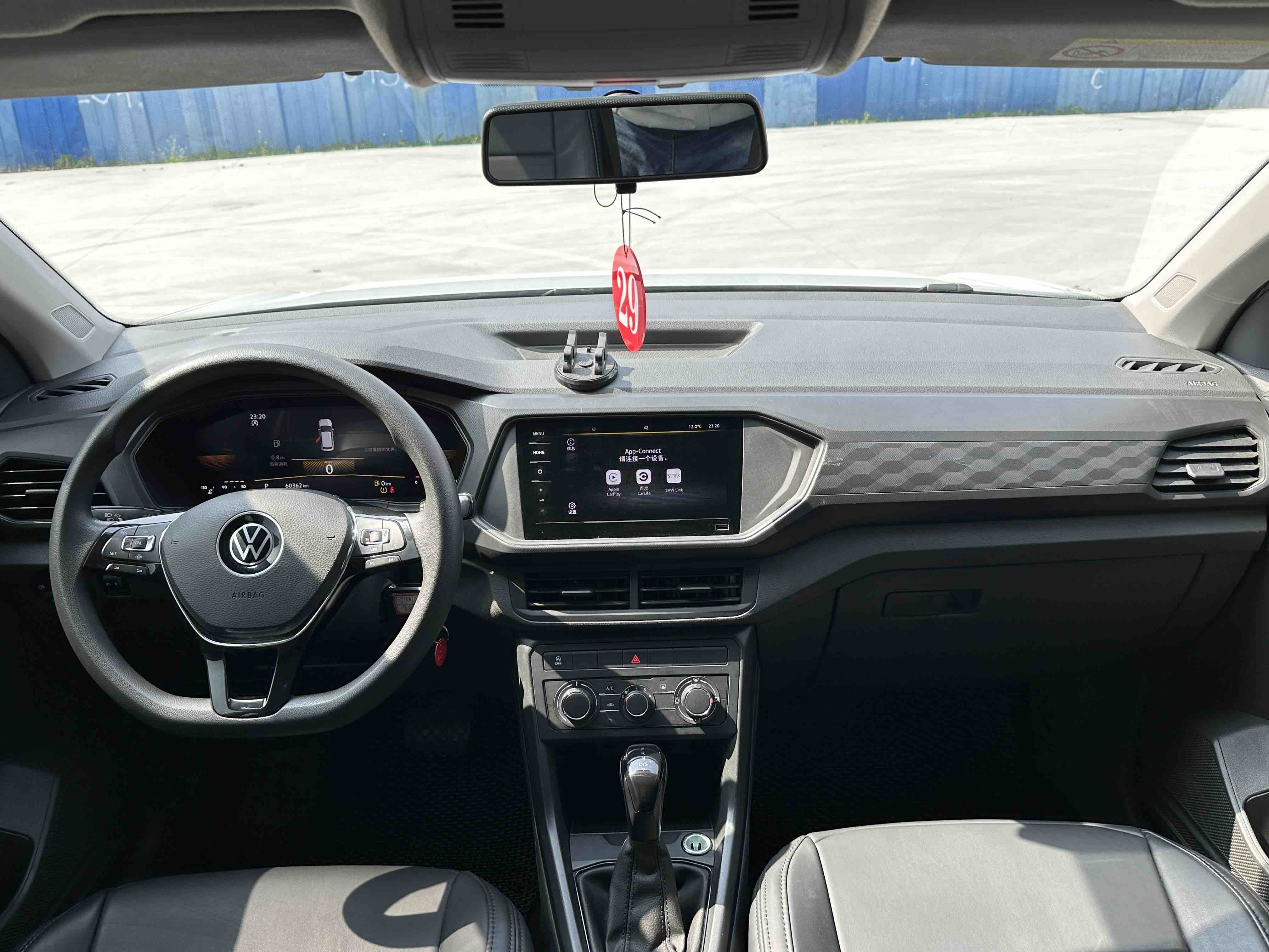 Volkswagen T-Cross 2024 #7 Volkswagen T-Cross 2024 car image #7