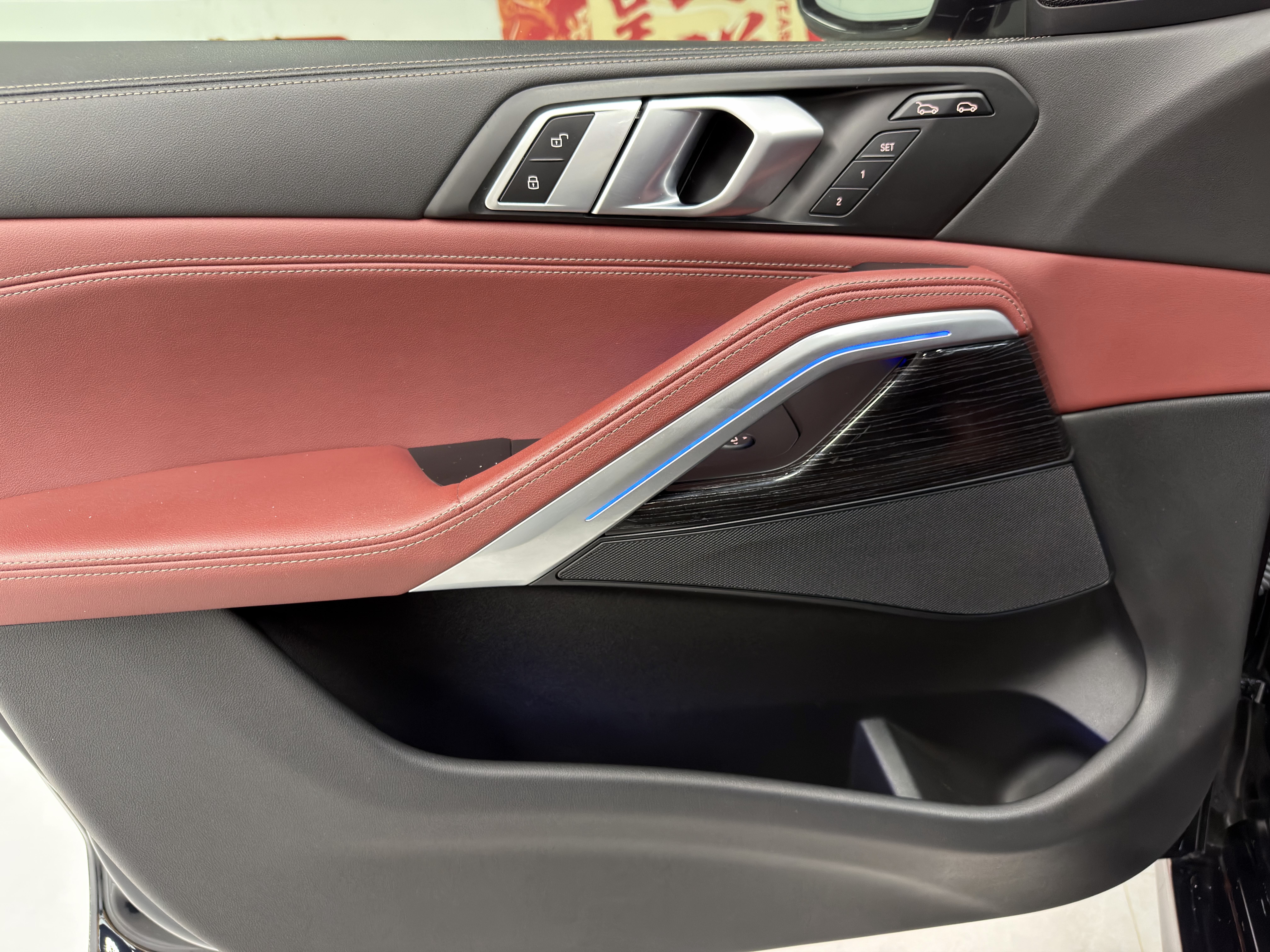 BMW X6 2023 car image #7