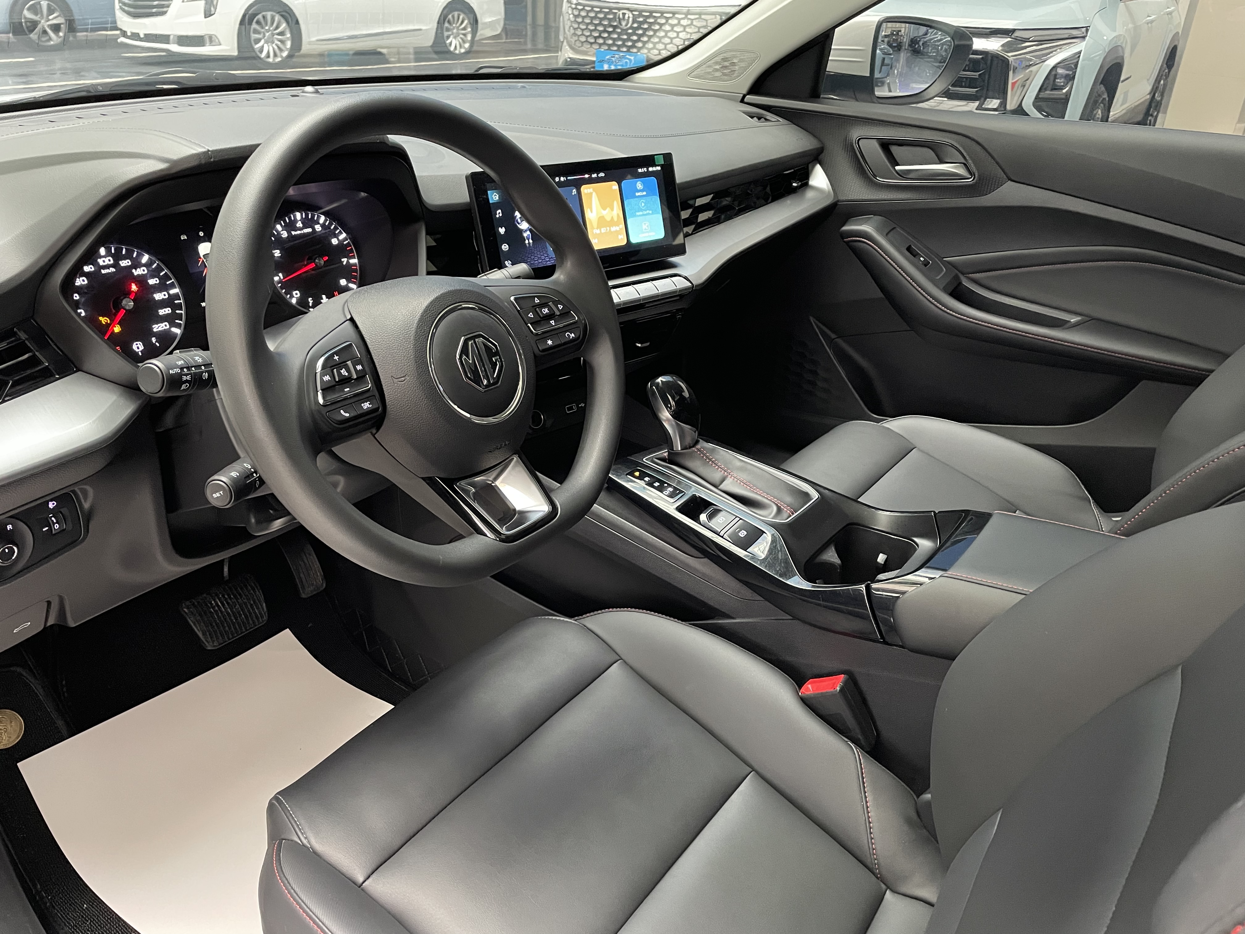 5 2023 #7 5 2023 immagine di auto #7
