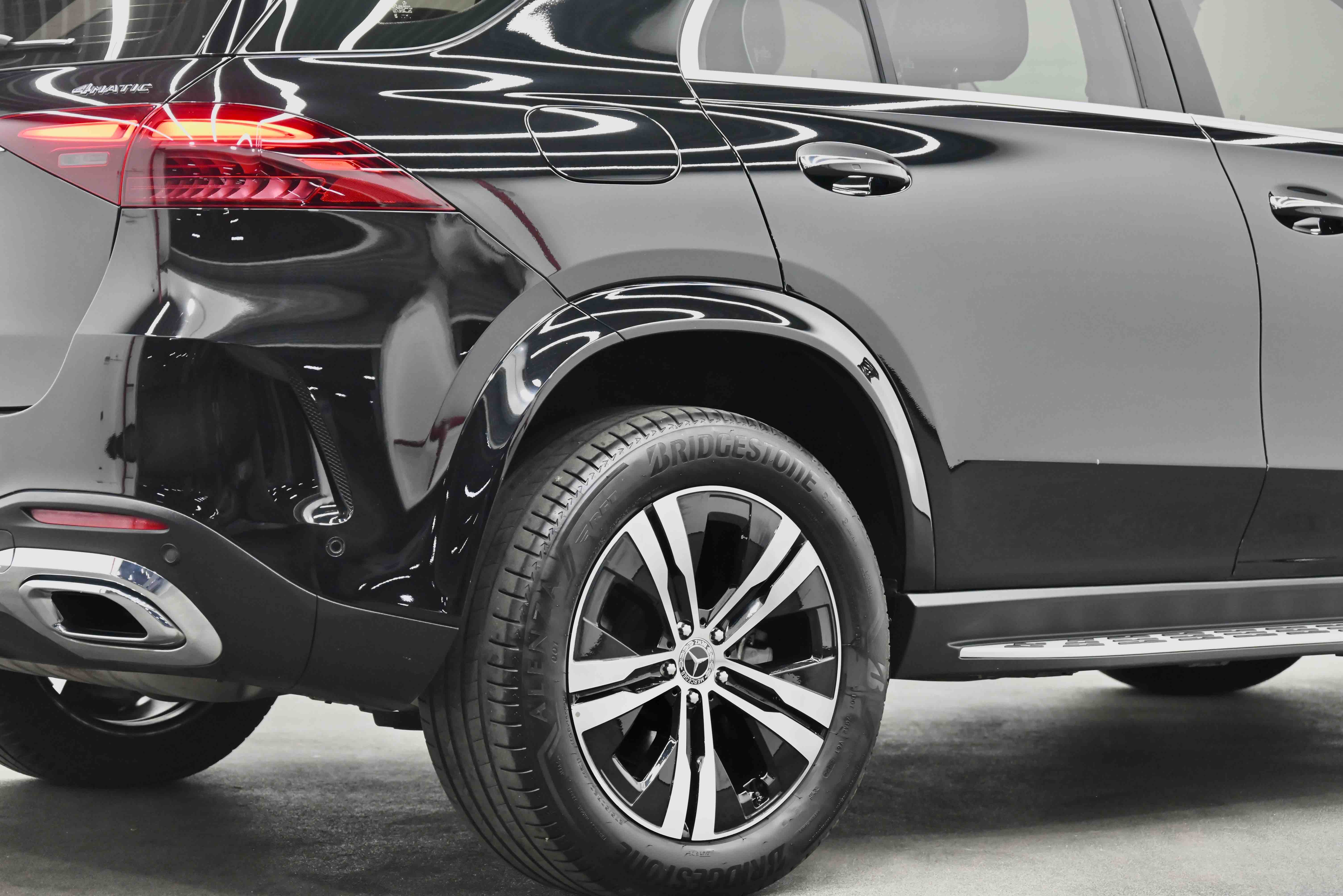 Mercedes-Benz GLE Class New Energy 2023 car image #7