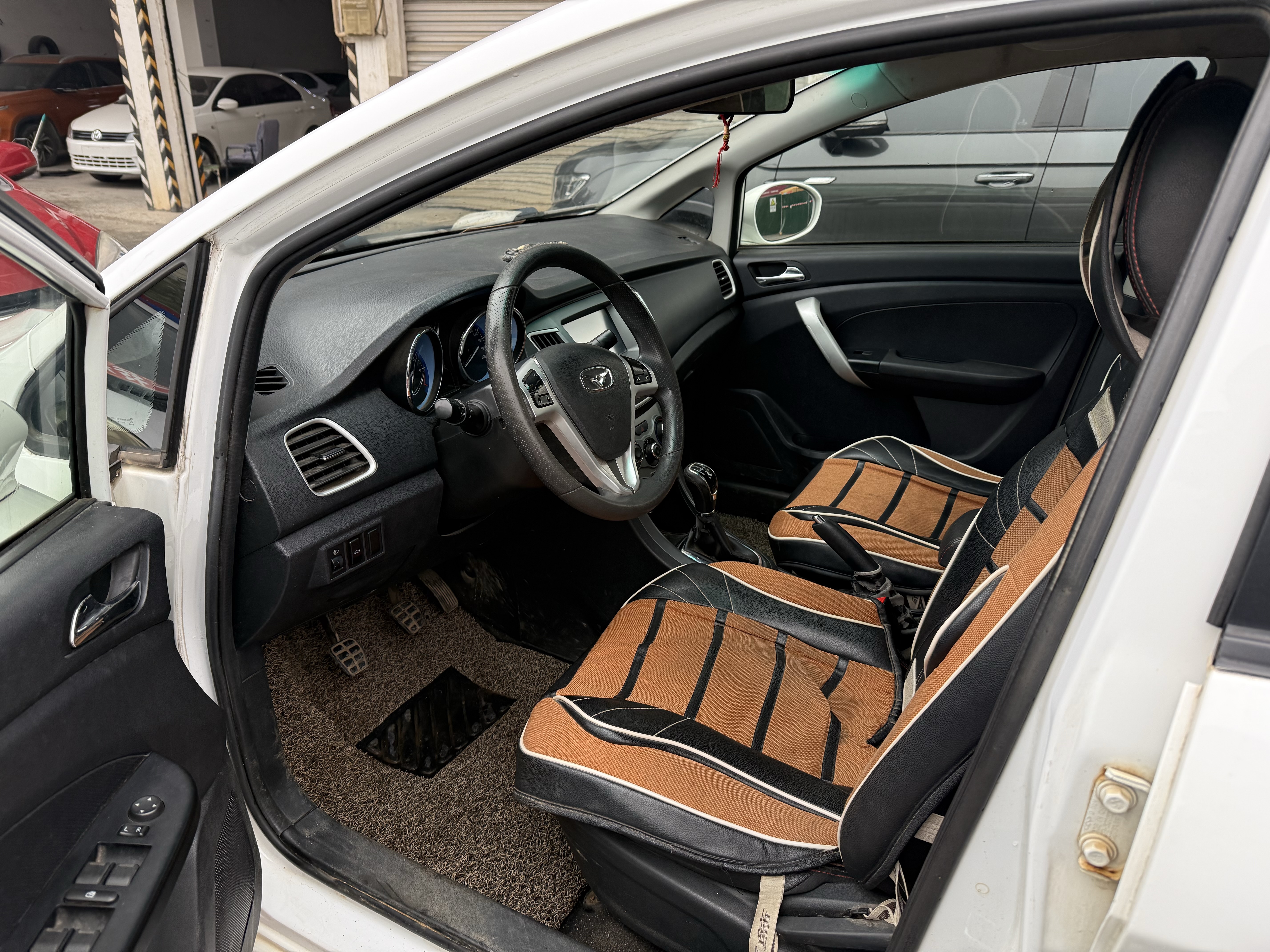 凯翼 凯翼C3 2016 汽车图片 #7