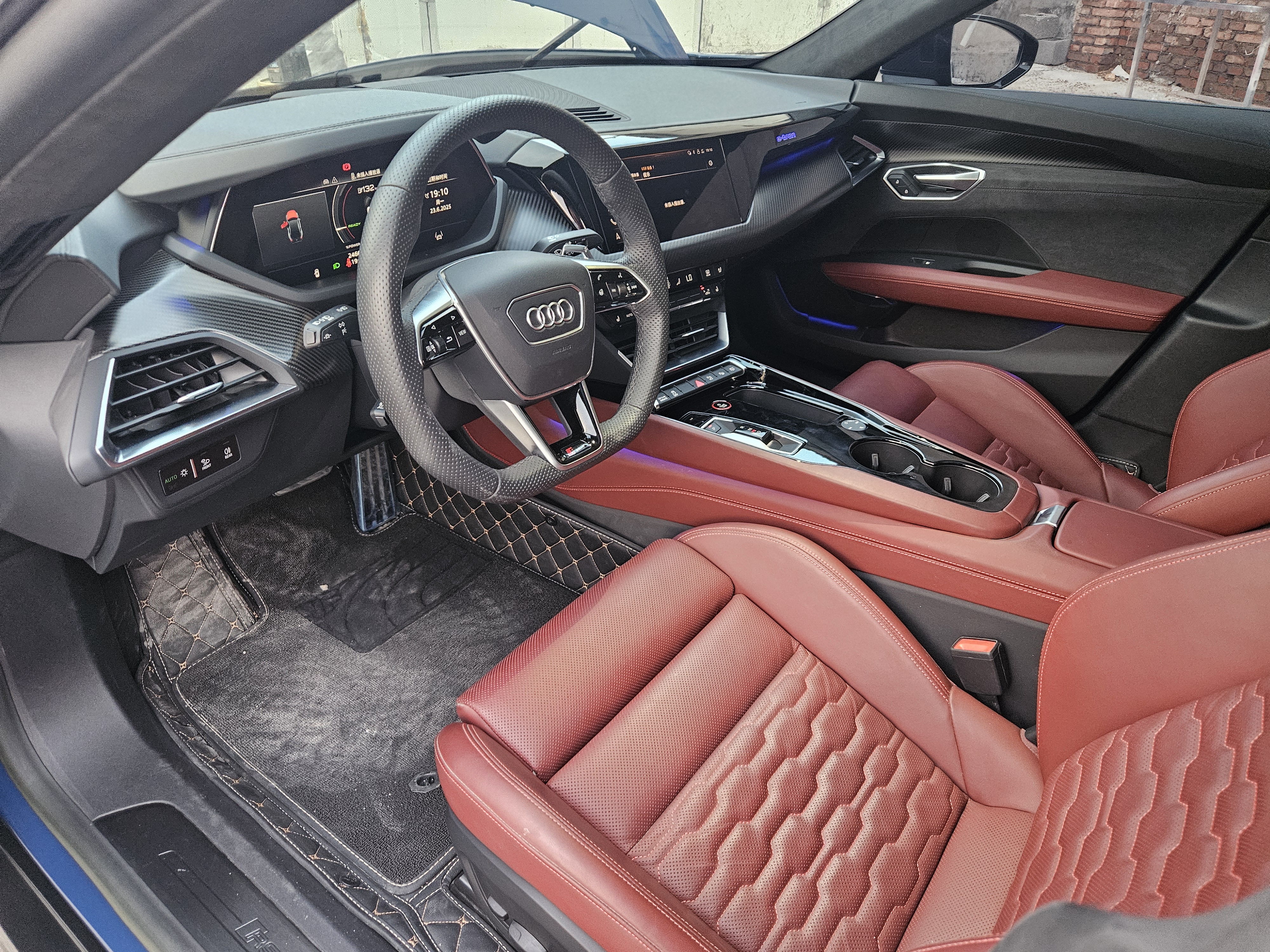 Audi e-tron GT 2023 car image #7