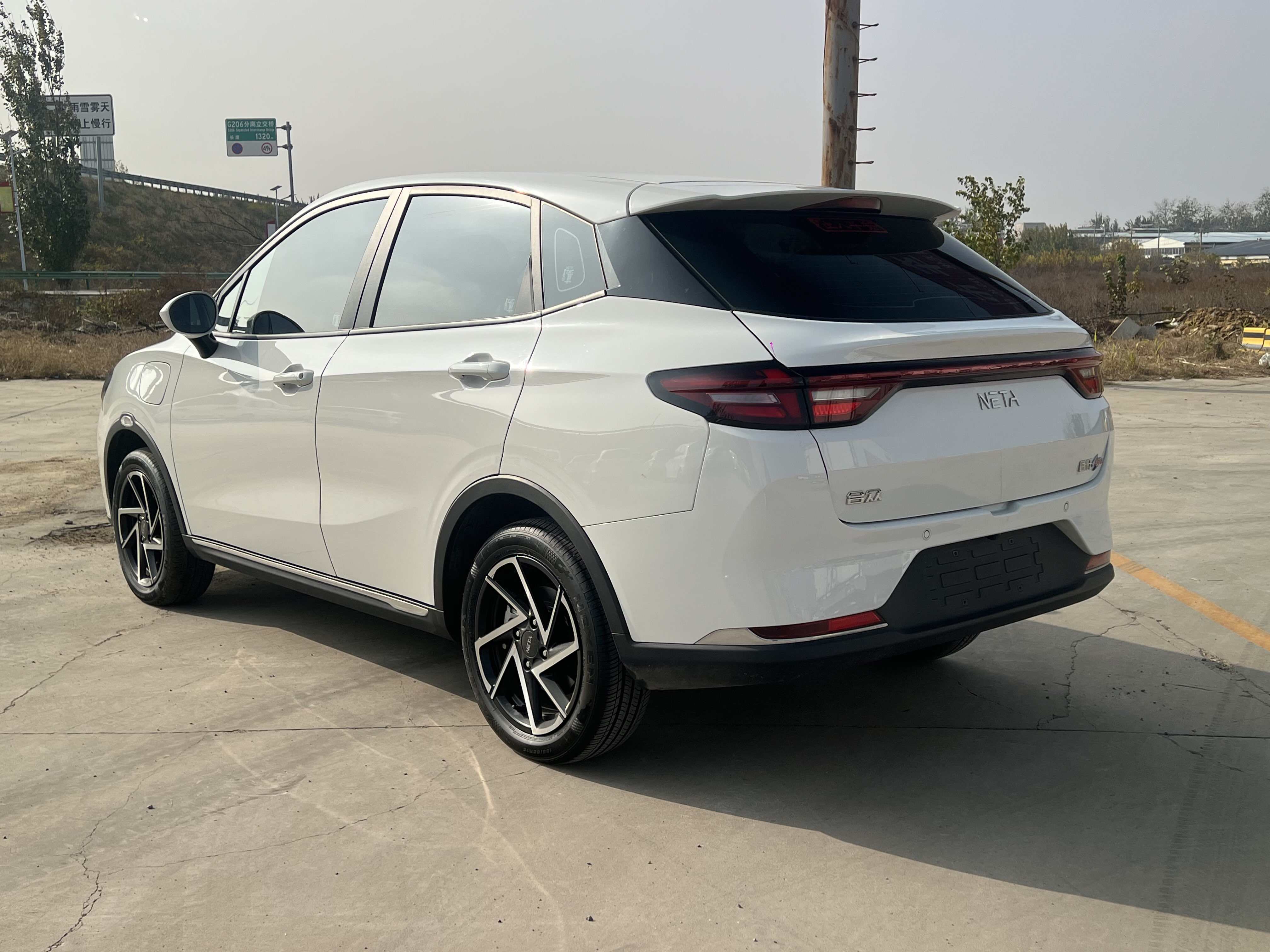 哪吒汽车 哪吒AYA 2024 汽车图片 #7