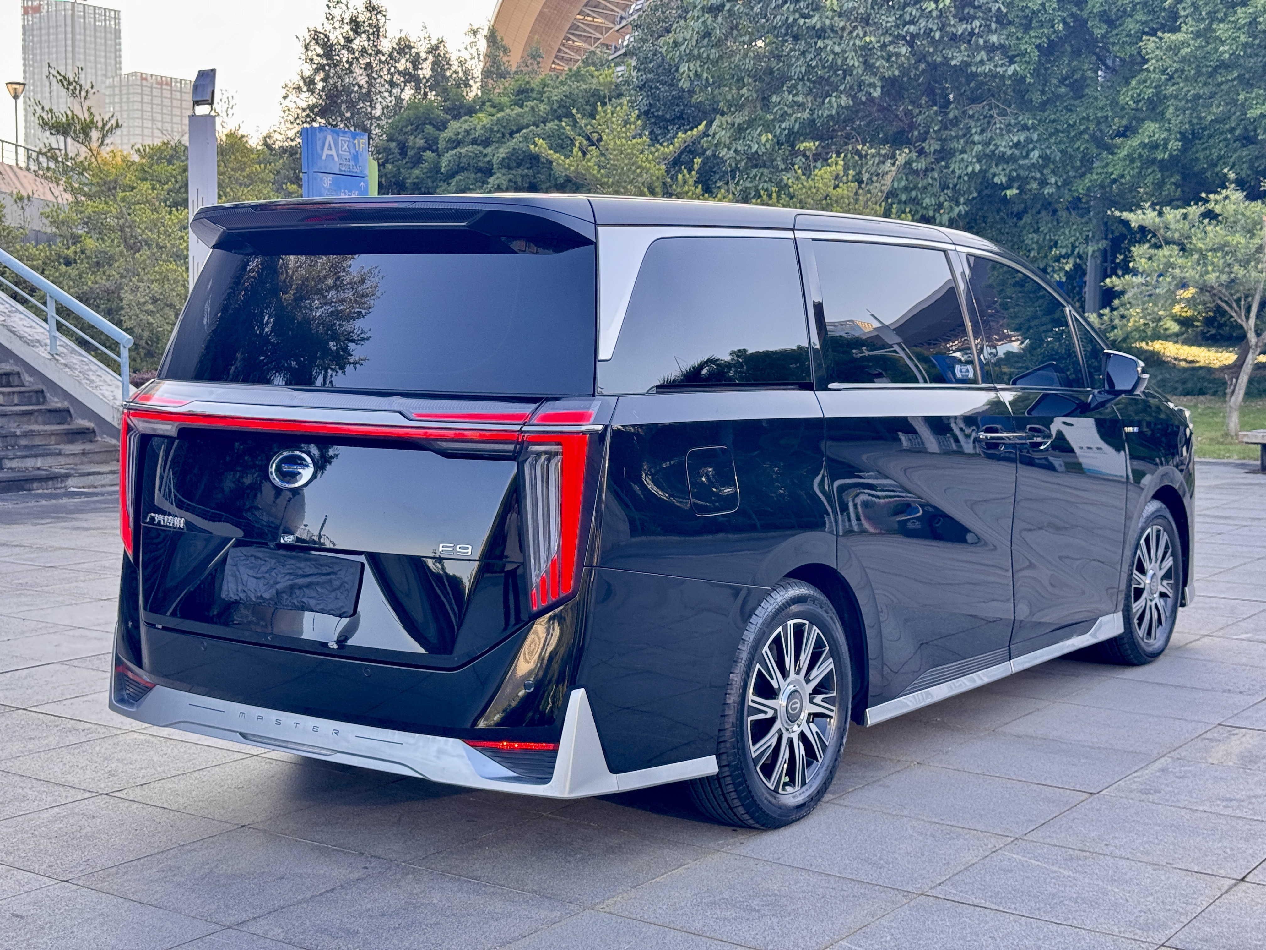 GAC Trumpchi E9 2024 car image #7