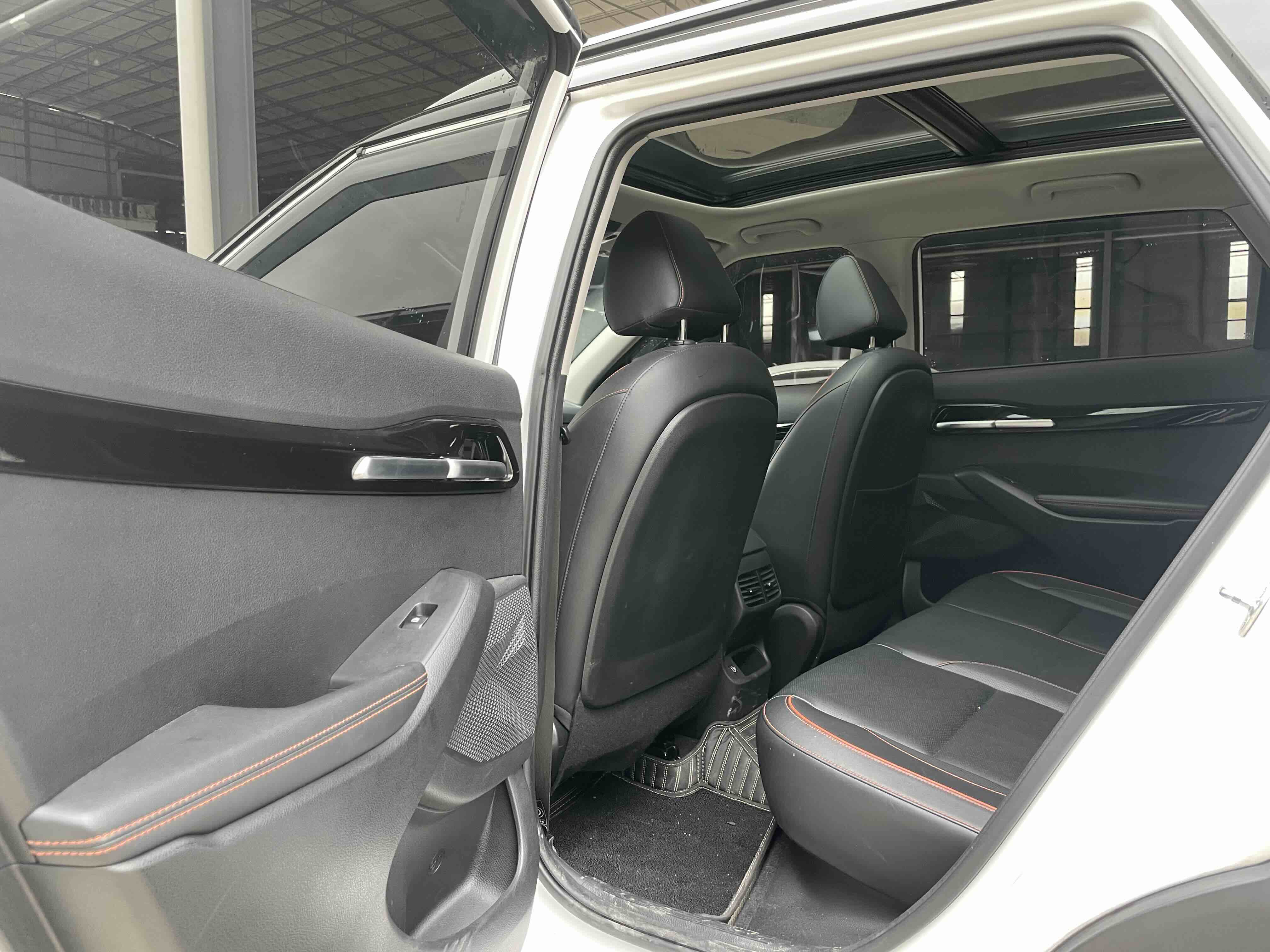 Kia Seltos 2024 imagen de coche #7