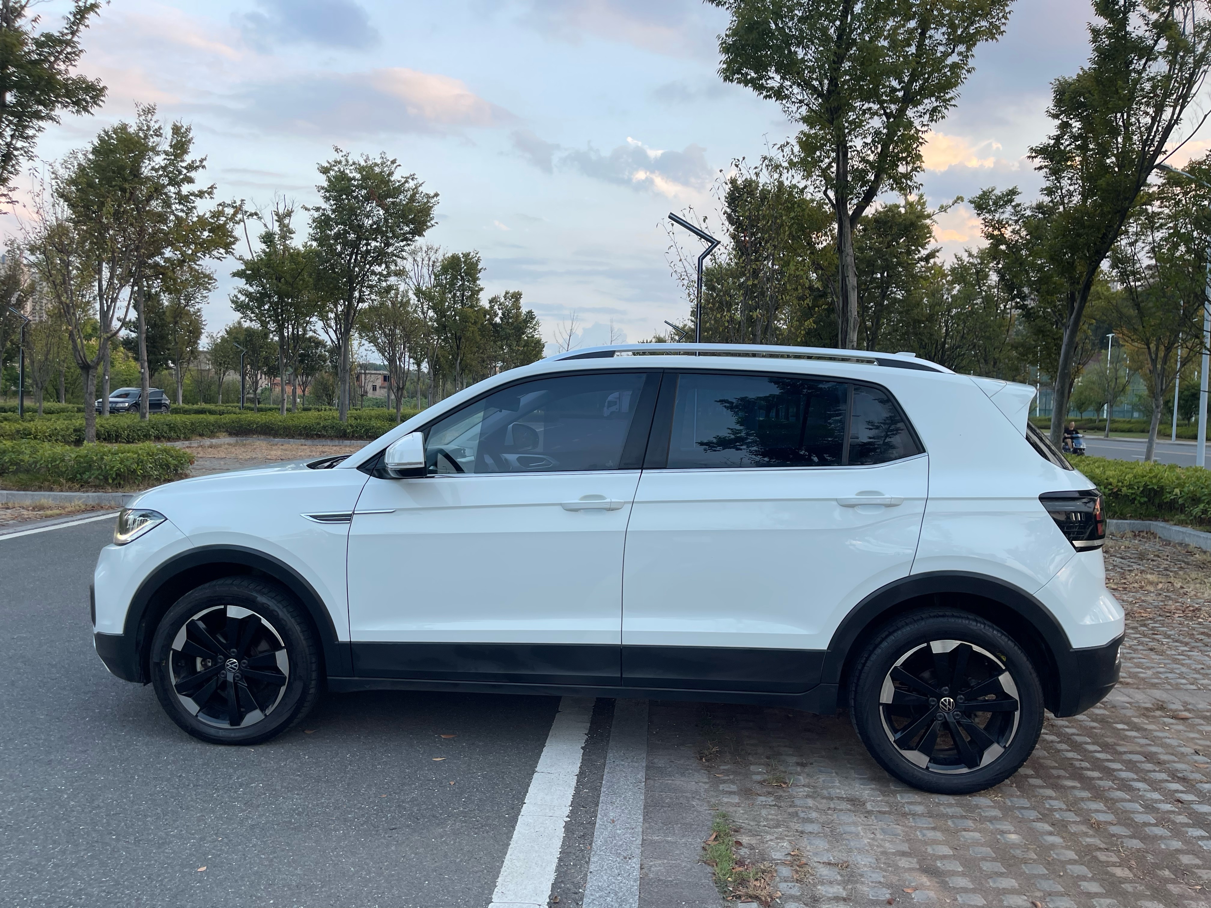 Volkswagen Tacqua 2023 immagine di auto #7