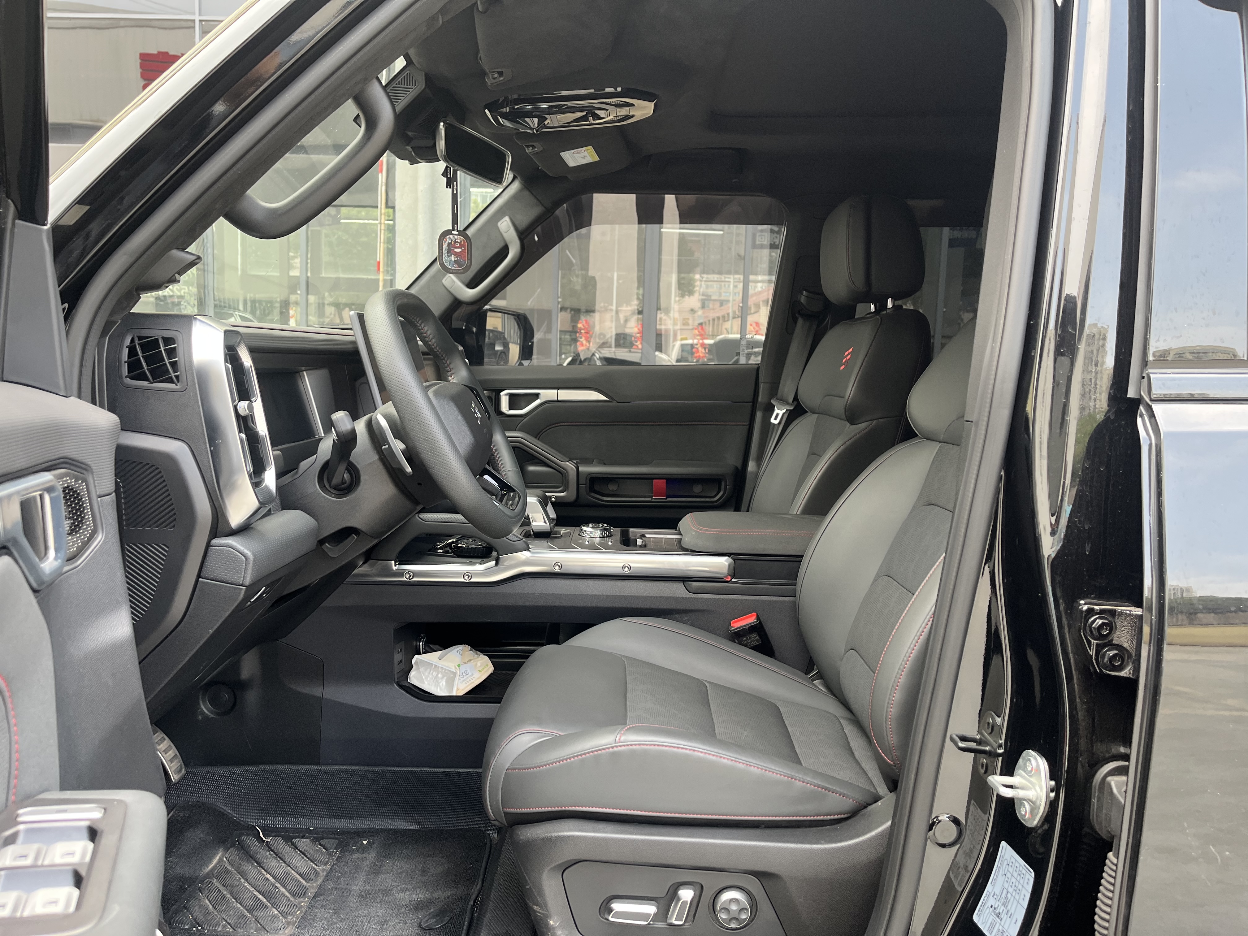 Jetour Traveller 2023 car image #7