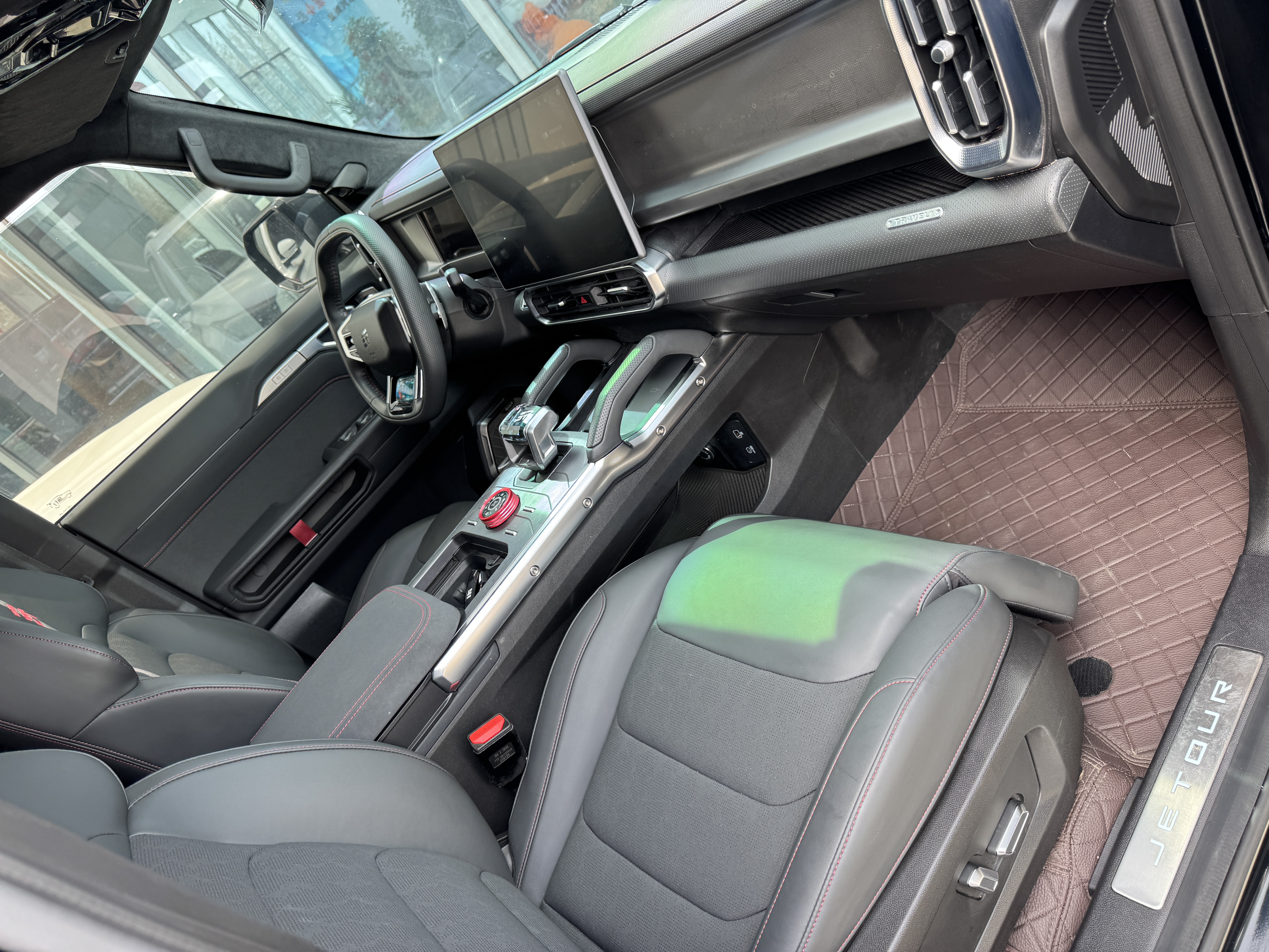 Jetour Traveller 2024 car image #7