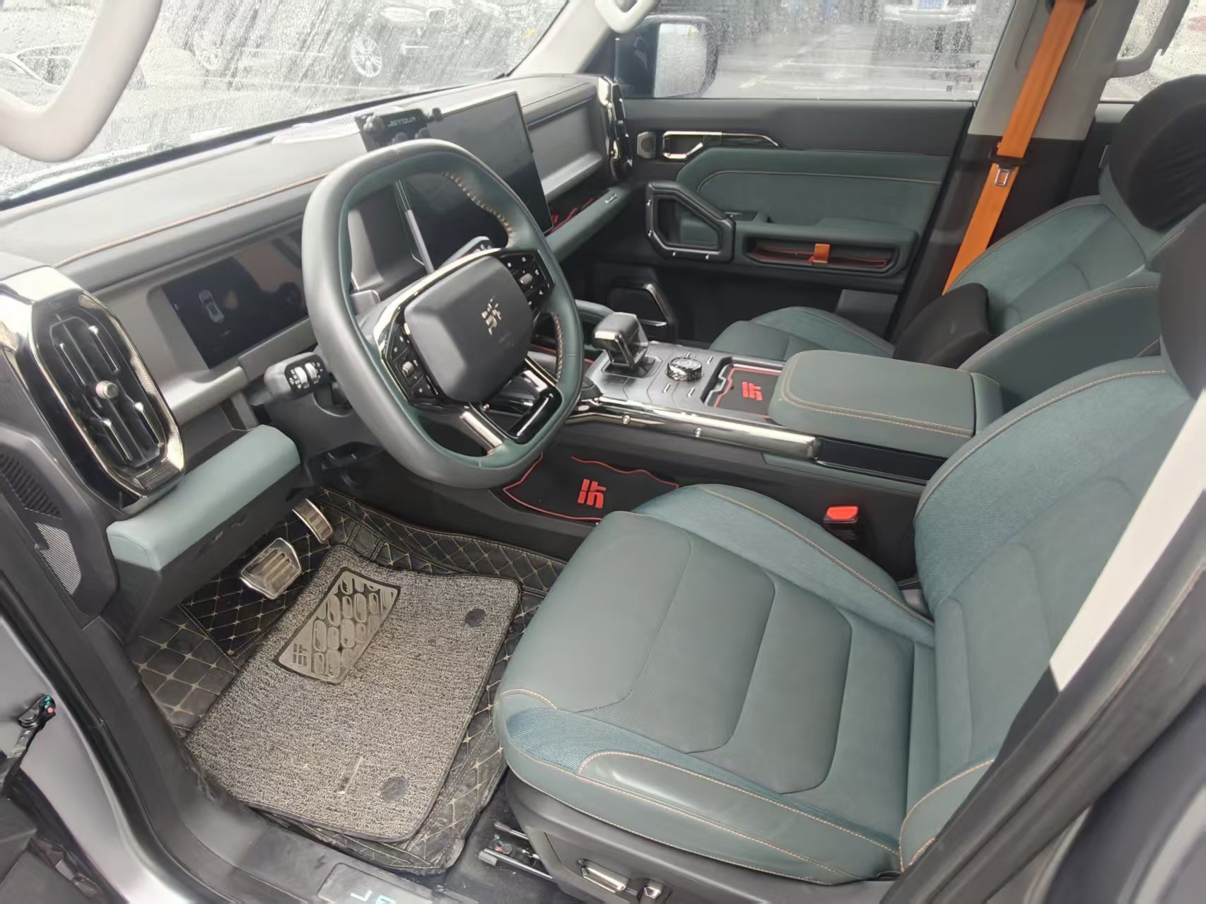 Jetour Traveller 2023 car image #7