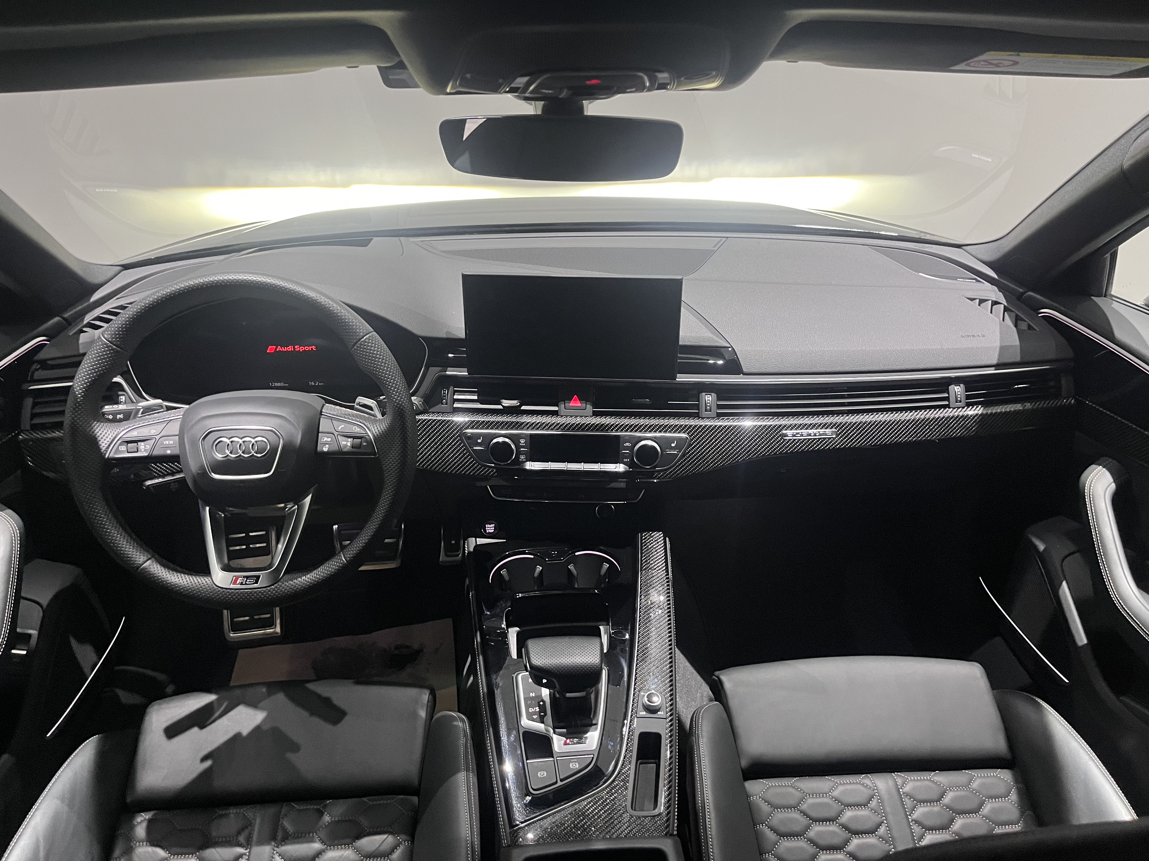 Audi RS 4 2024 car image #7