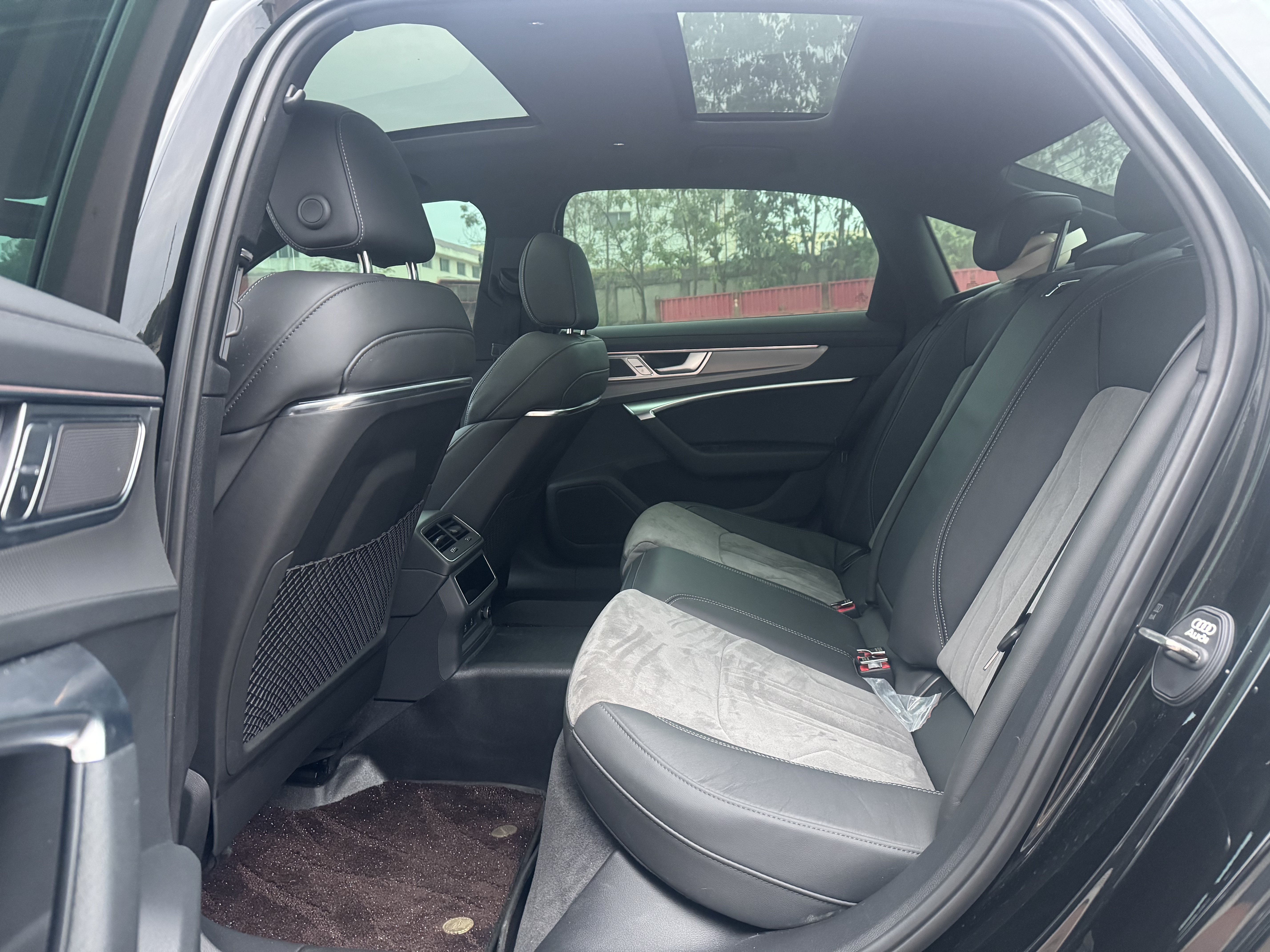 Audi A6L e-tron 2024 #7 Audi A6L e-tron 2024 car image #7