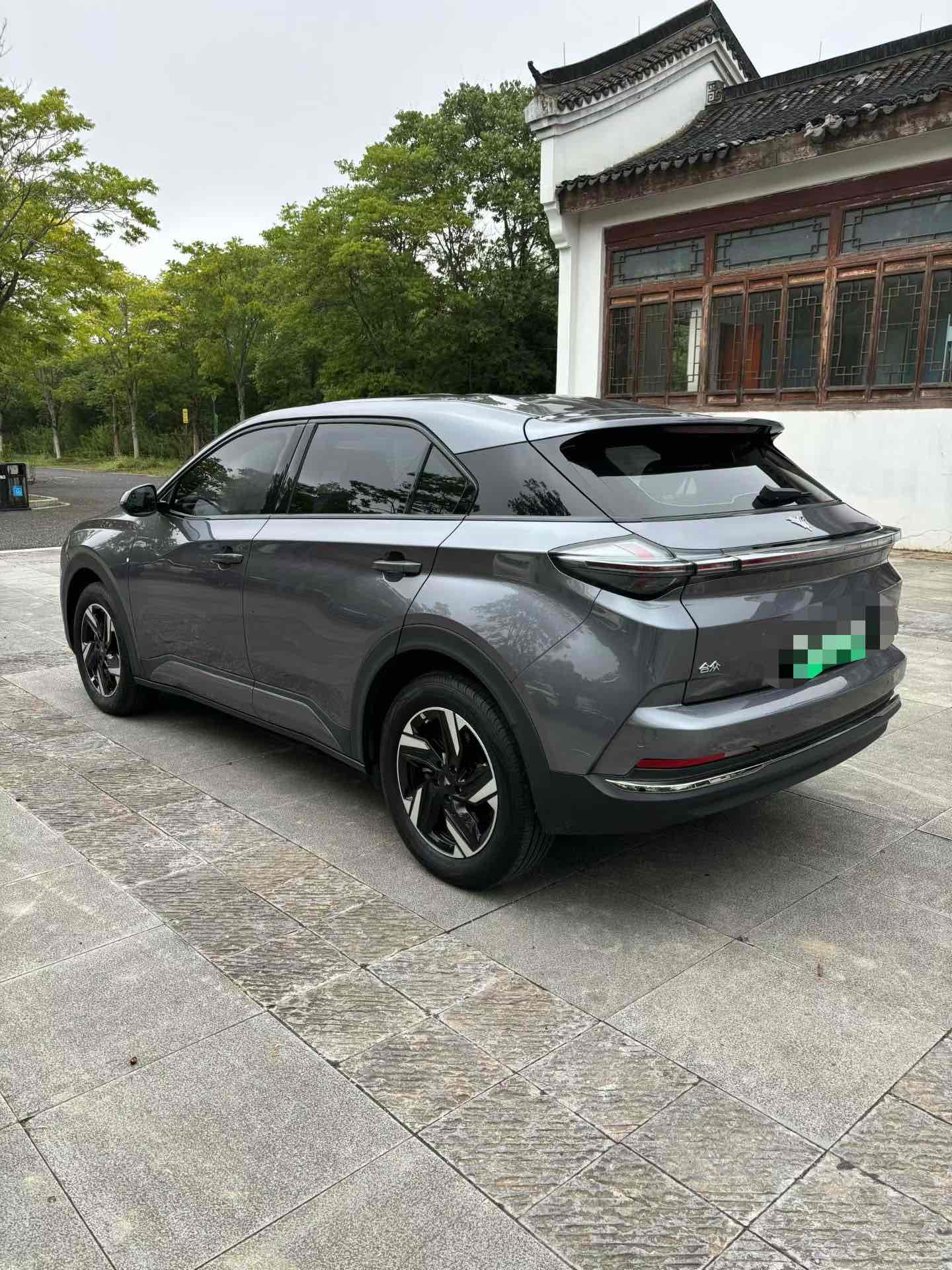 哪吒汽车 哪吒X 2023 #7 哪吒汽车 哪吒X 2023 汽车图片 #7