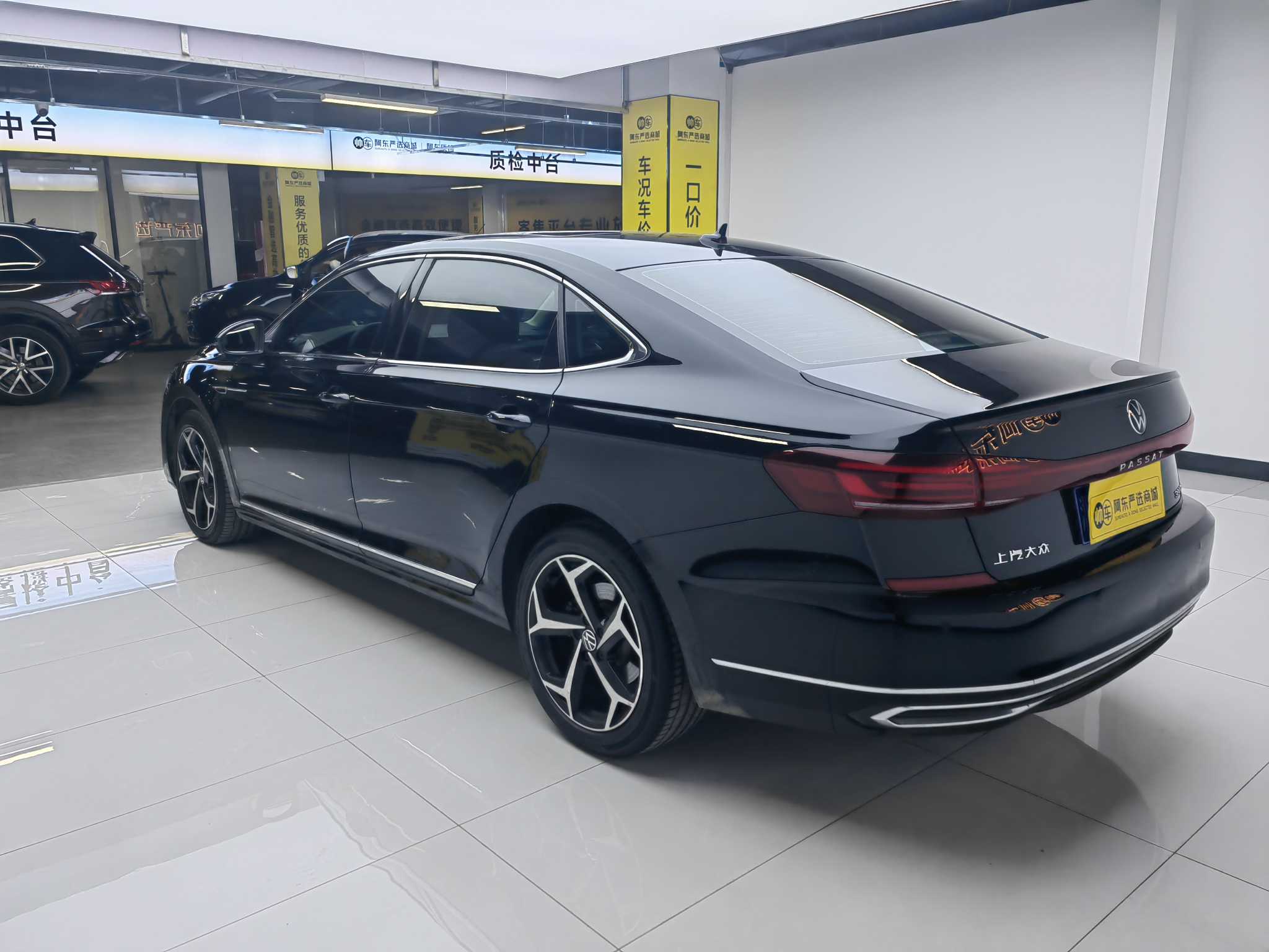 Volkswagen Passat 2023 car image #7