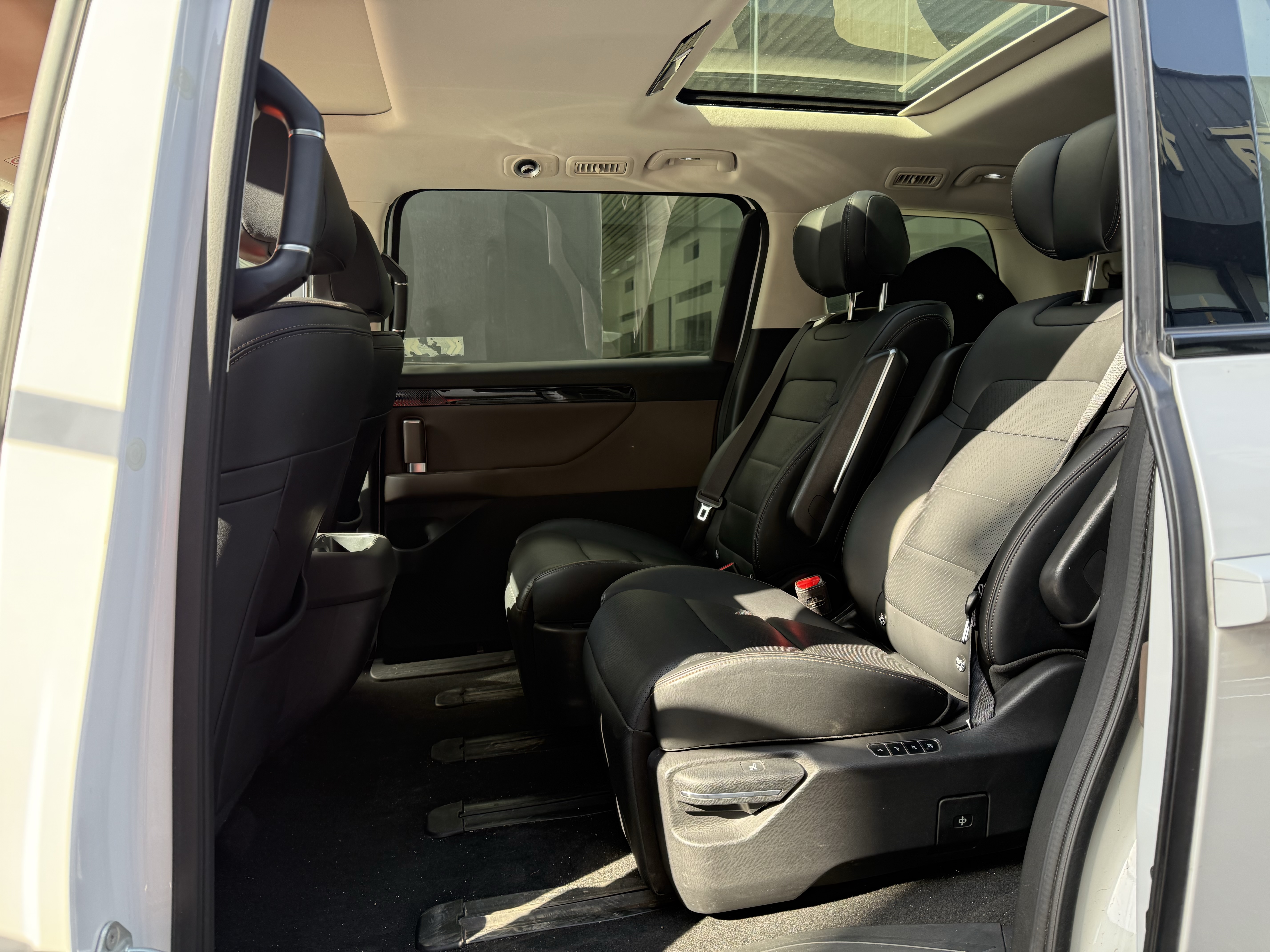 GAC Trumpchi E8 New Energy 2024 car image #7