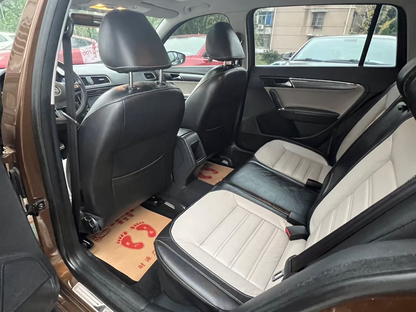 Volkswagen Cross Lavida 2014 immagine di auto #7