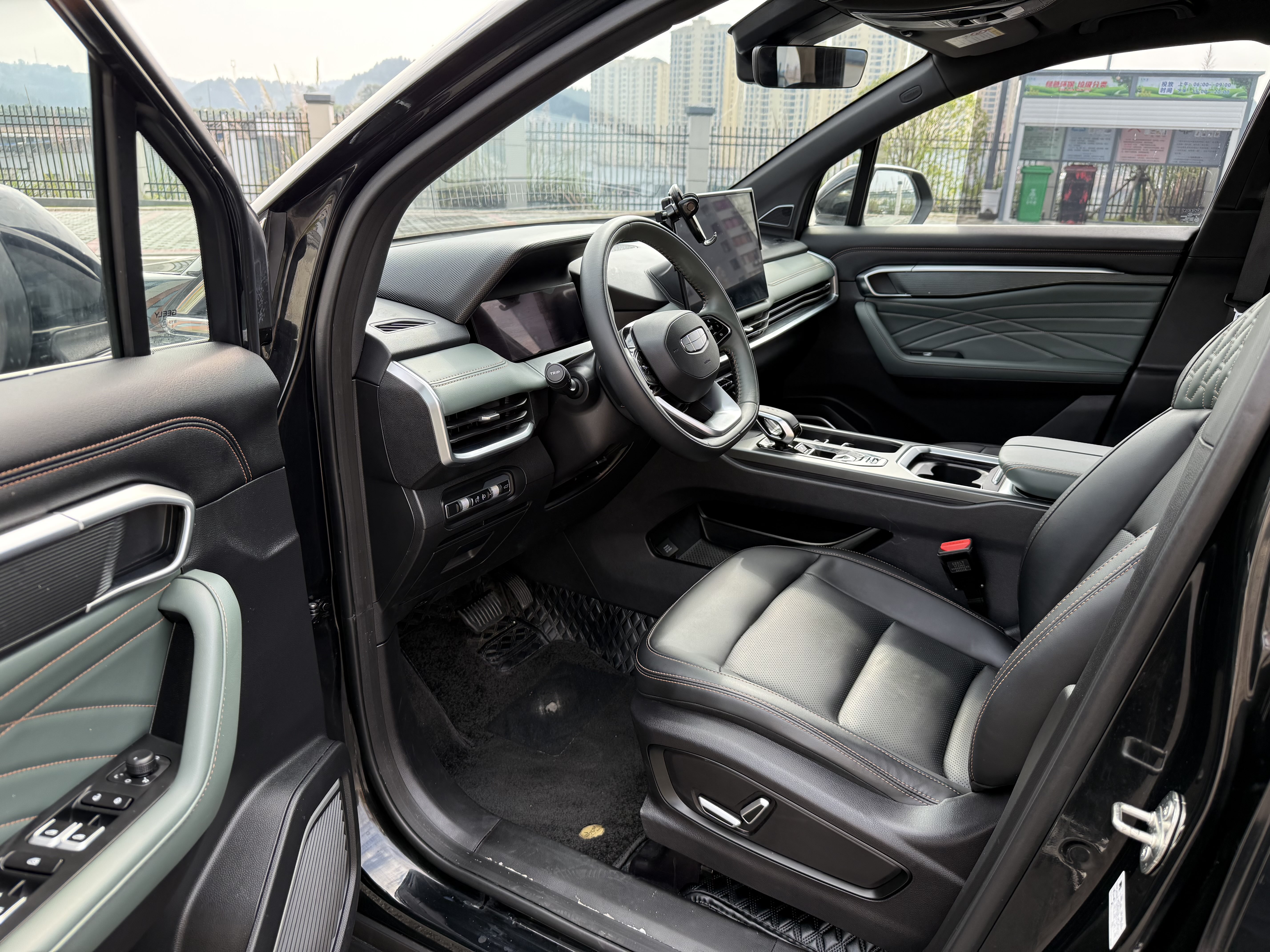 GEELY Okavango L 2024 immagine di auto #7