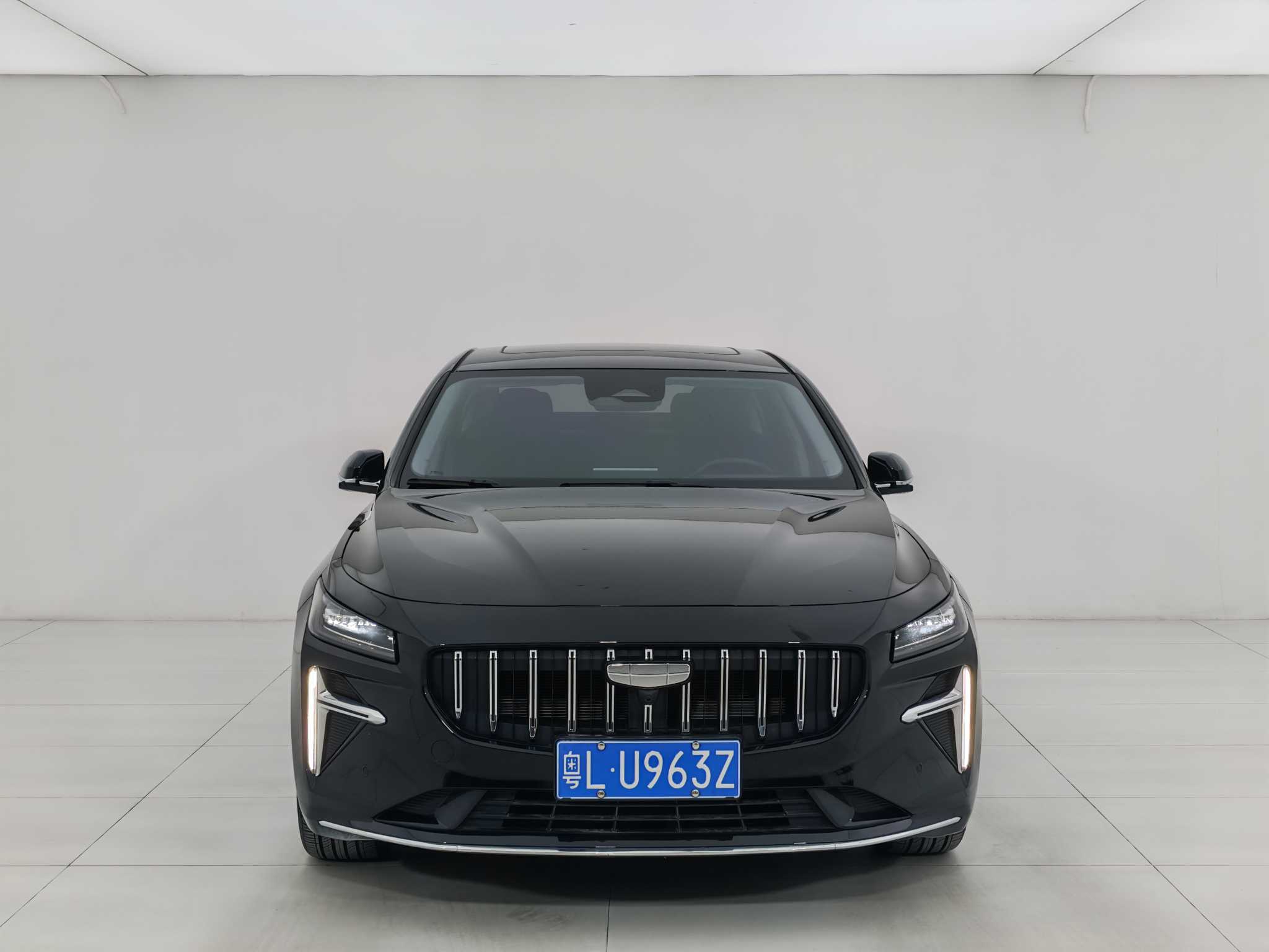 2025 car image #7