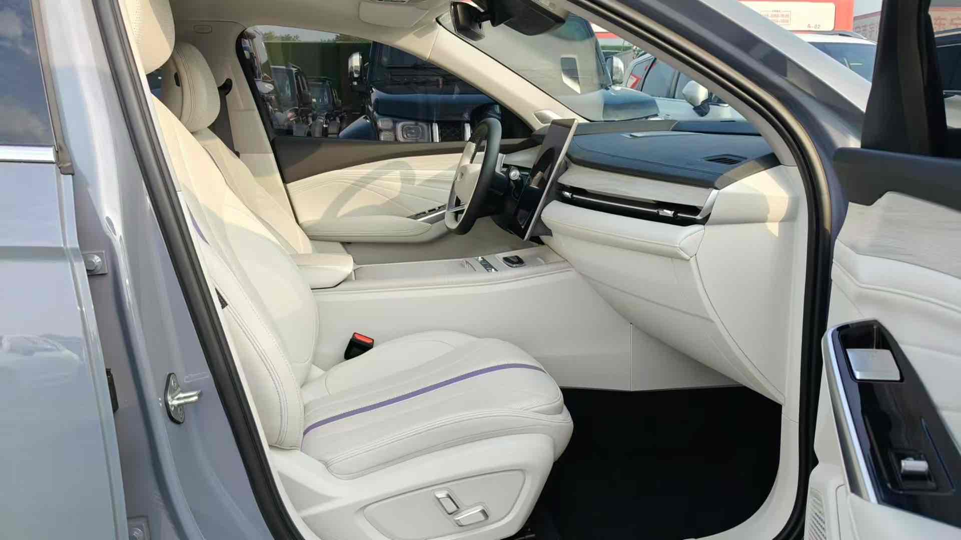 GEELY PrefaceL 2023 car image #7