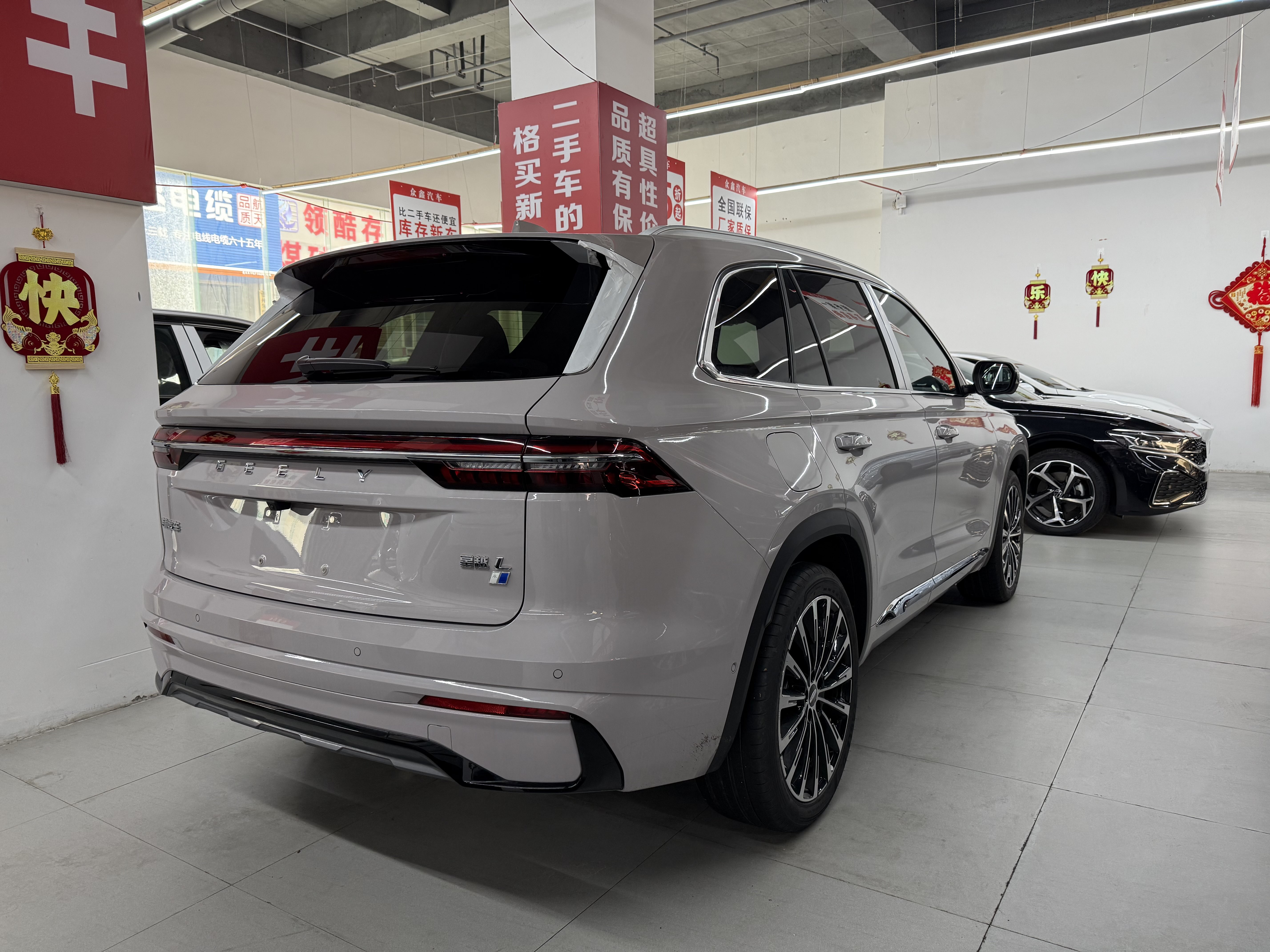 GEELY Monjaro MHEV 2025 #7 GEELY Monjaro MHEV 2025 car image #7