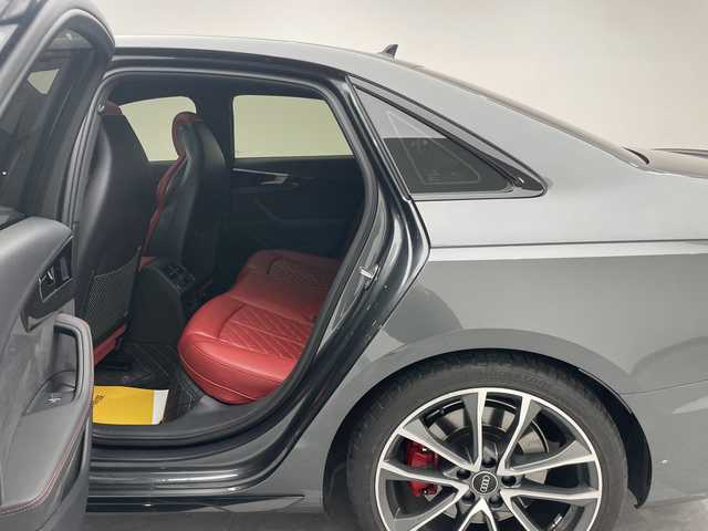 Audi S4 2024 image de voiture #7