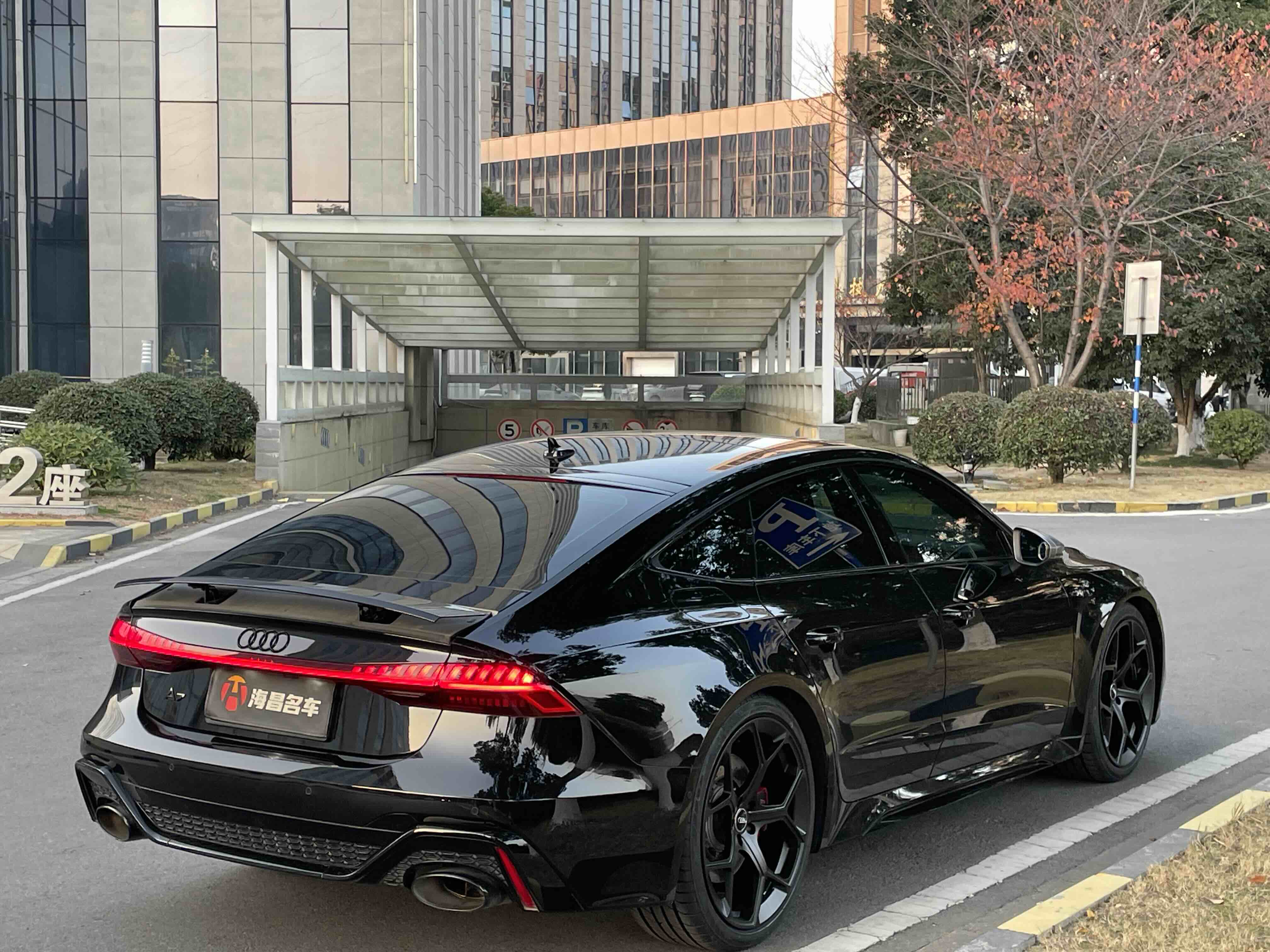 Audi RS 7 2024 car image #7