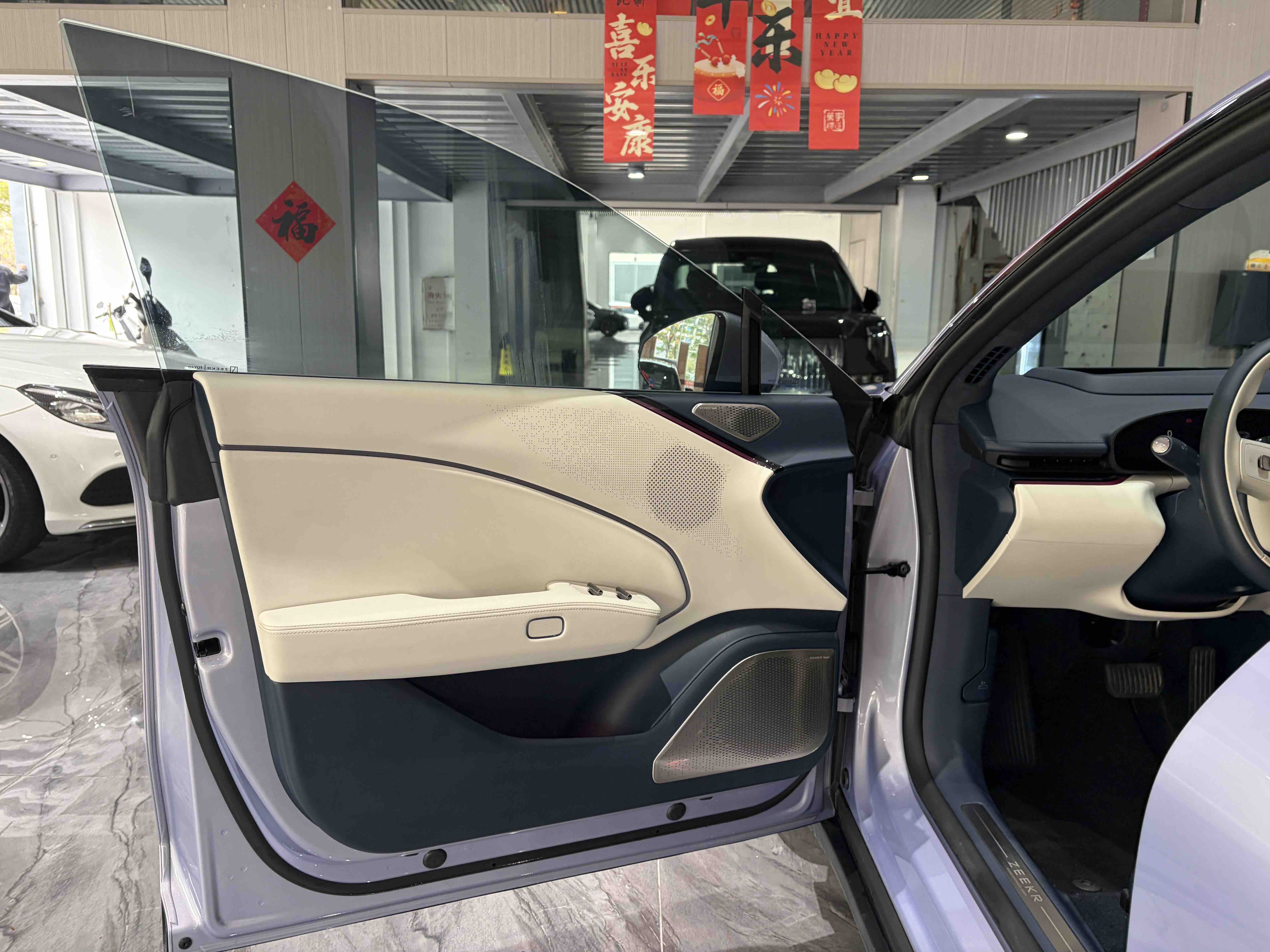 极氪 极氪007 2025 汽车图片 #7