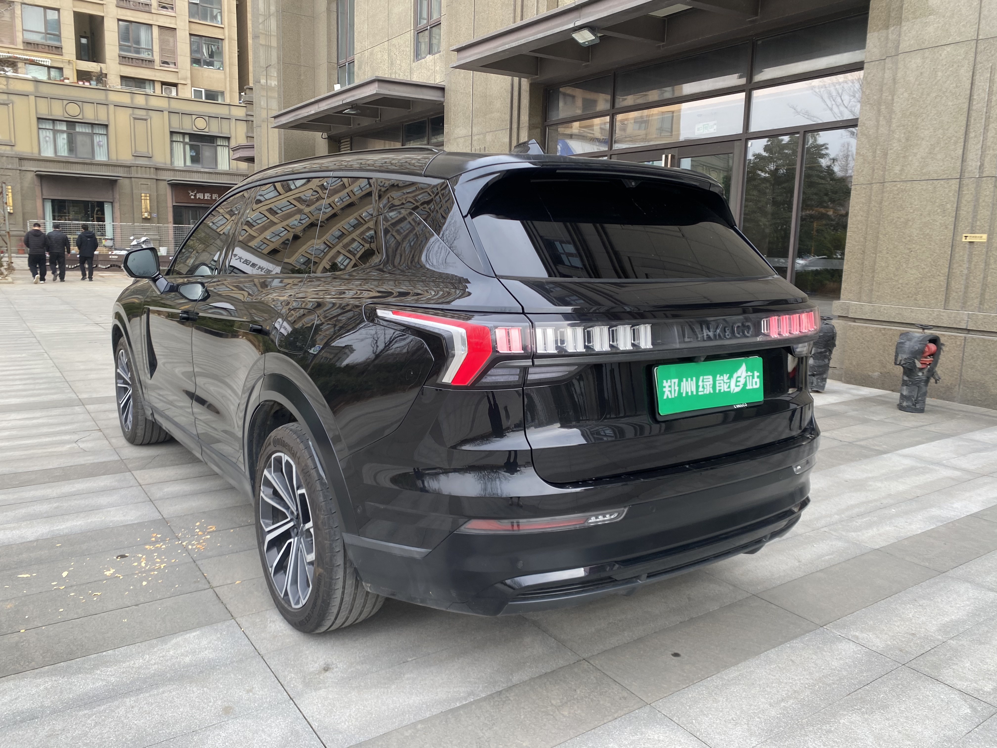 Lynk & Co 09 EM-P 2024 car image #7