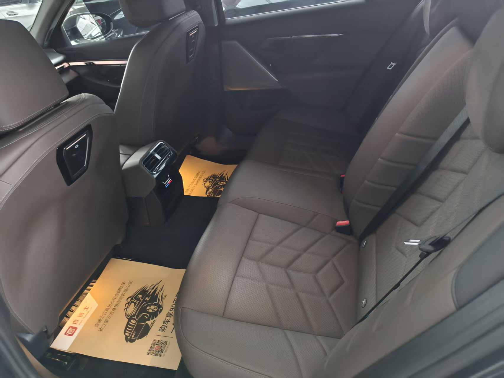 BMW i5 M60 2024 immagine di auto #7