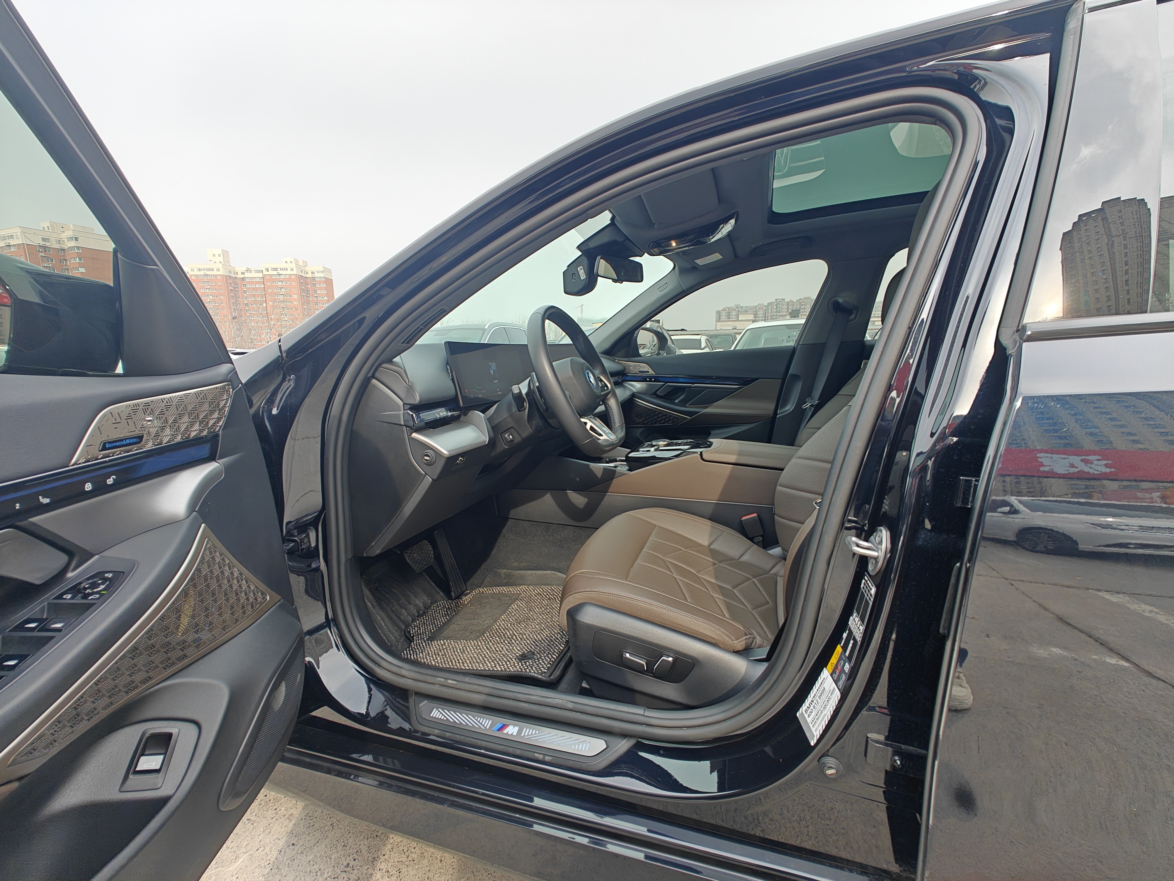 BMW i5 2024 immagine di auto #7