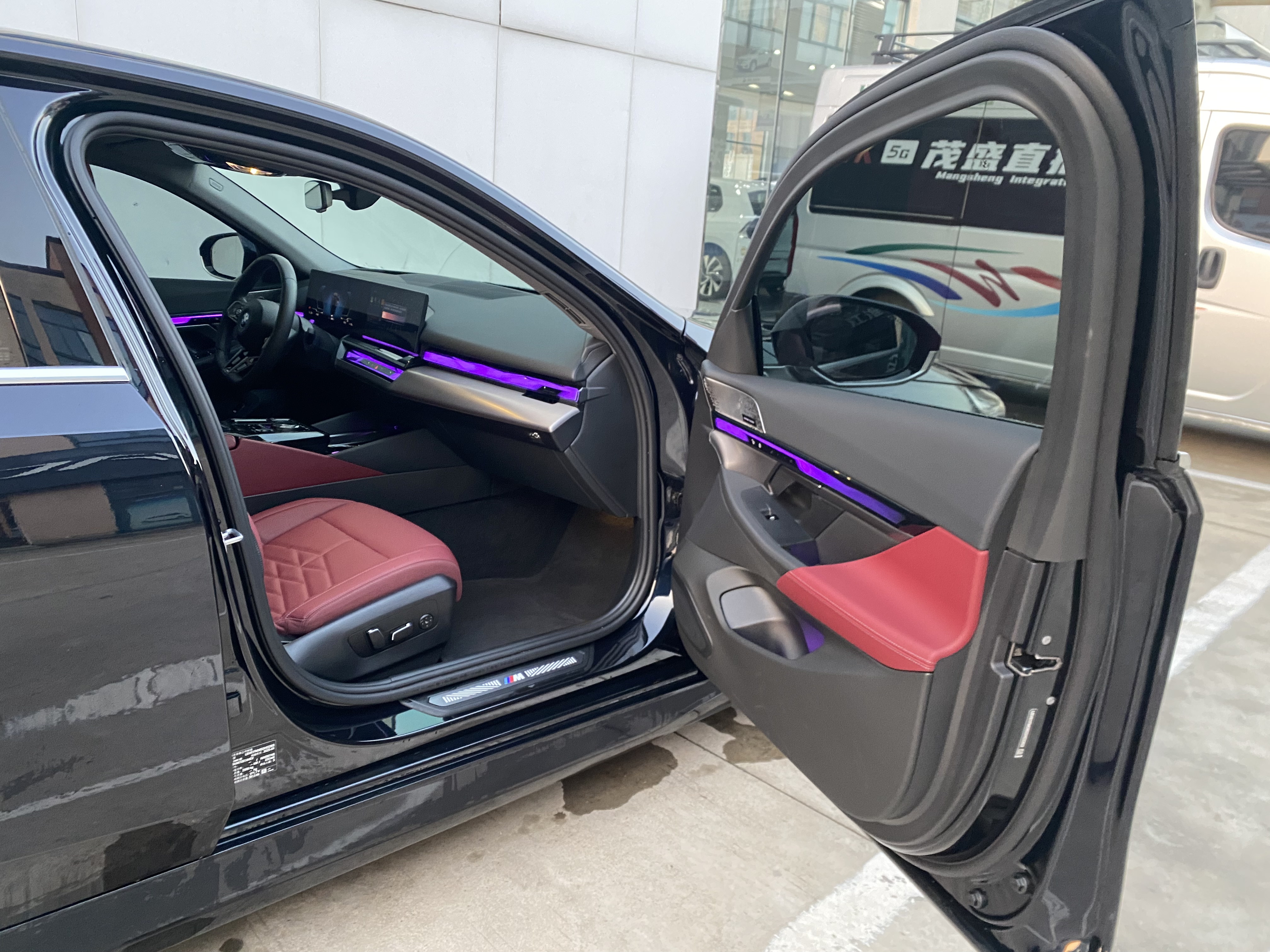 BMW i5 M60 2025 immagine di auto #7