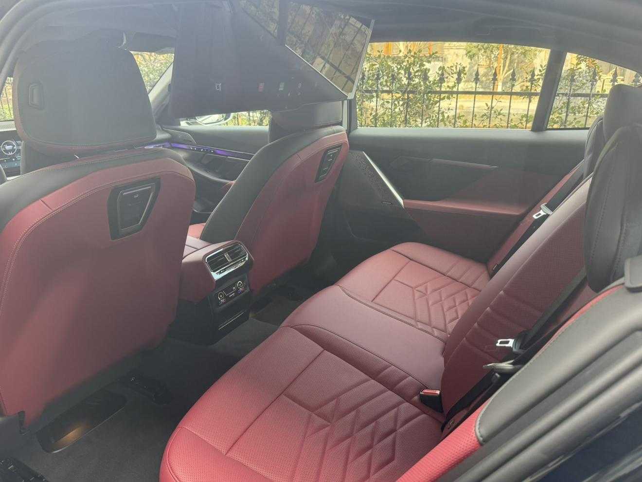 BMW i5 2025 car image #7