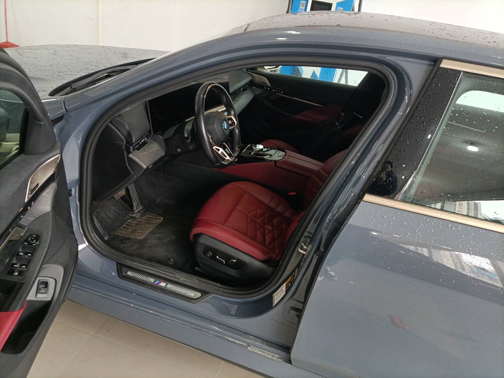 BMW i5 2024 immagine di auto #7