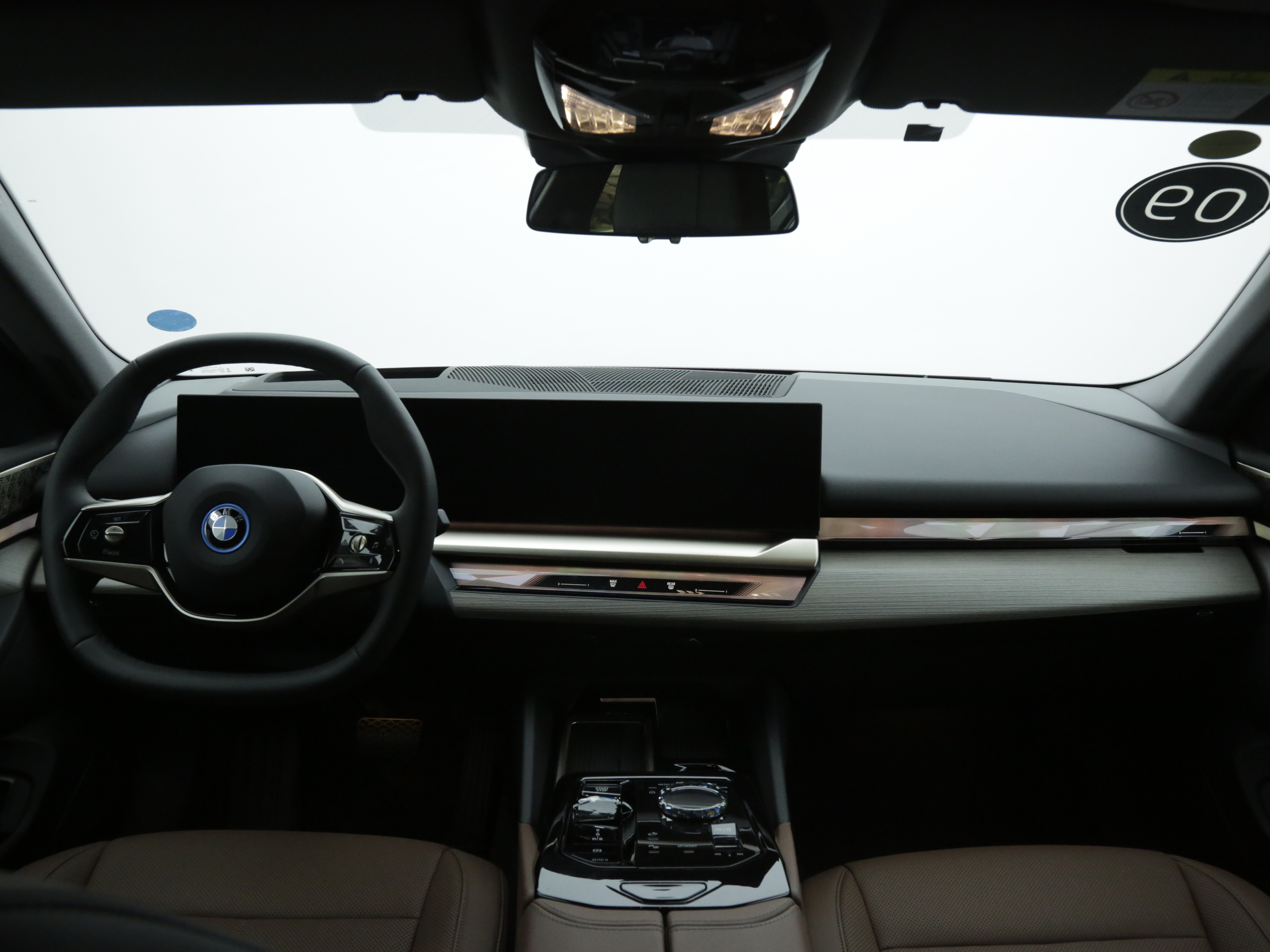 BMW i5 2025 car image #7