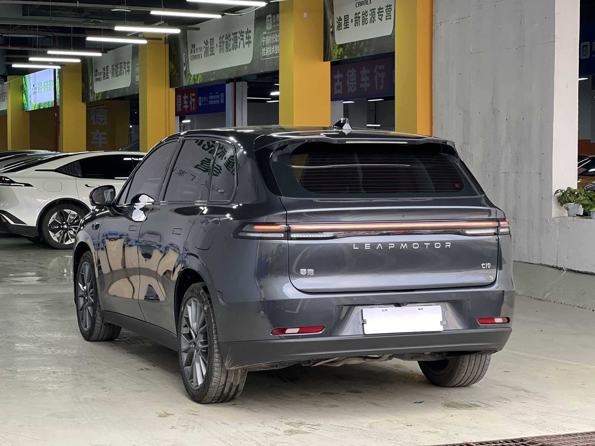 零跑汽车 零跑C10 2024 汽车图片 #7