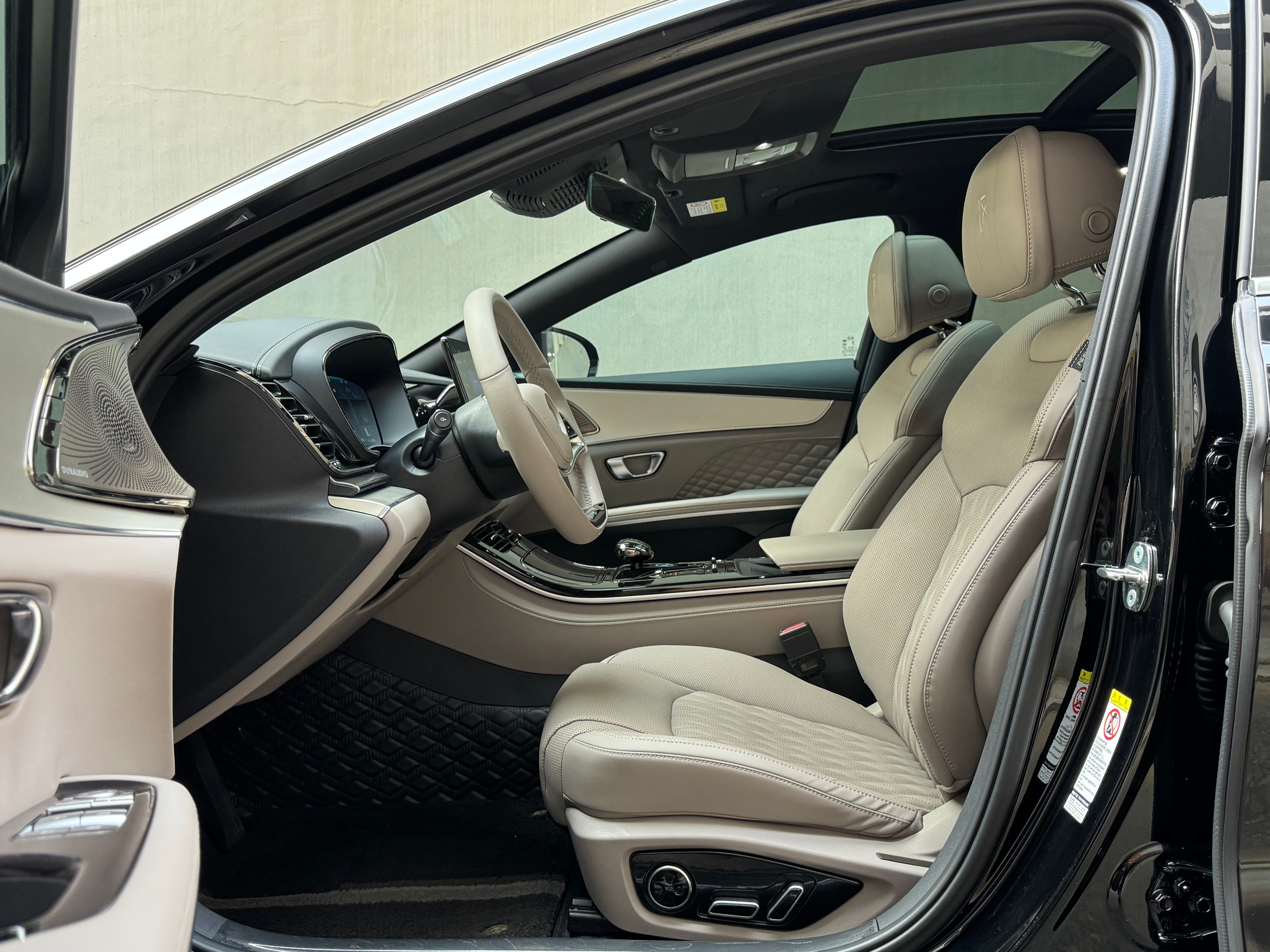 BYD Han 2024 car image #7