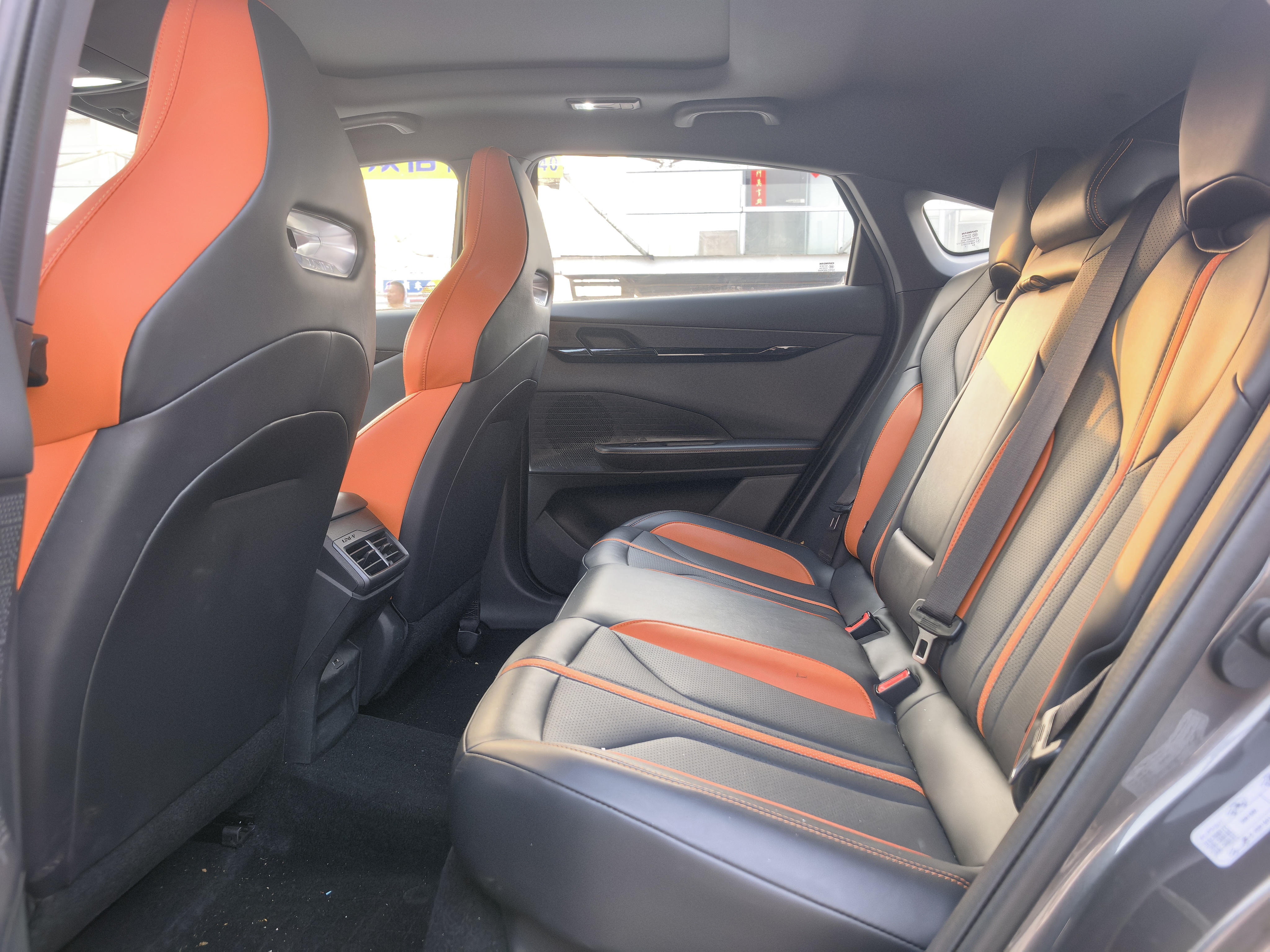 Changan UNI-V 2024 car image #7