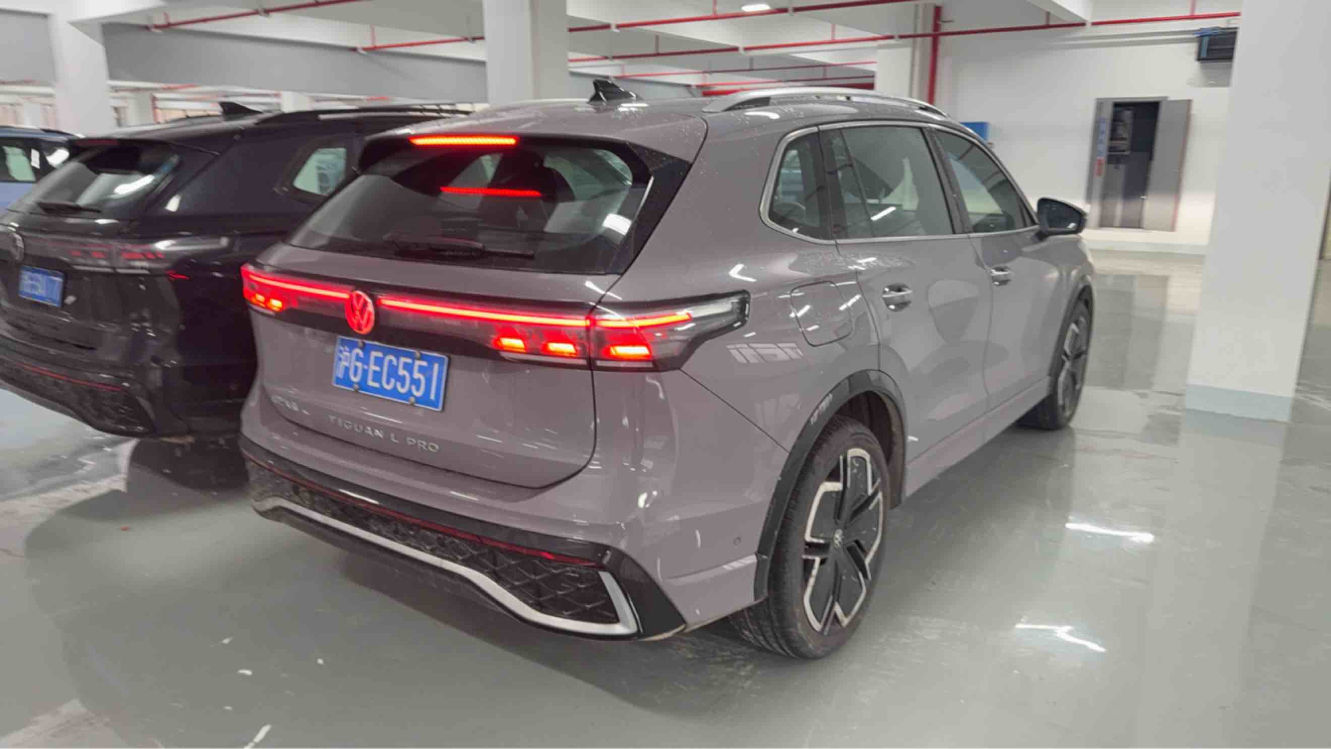 Volkswagen Tiguan L 2024 car image #7