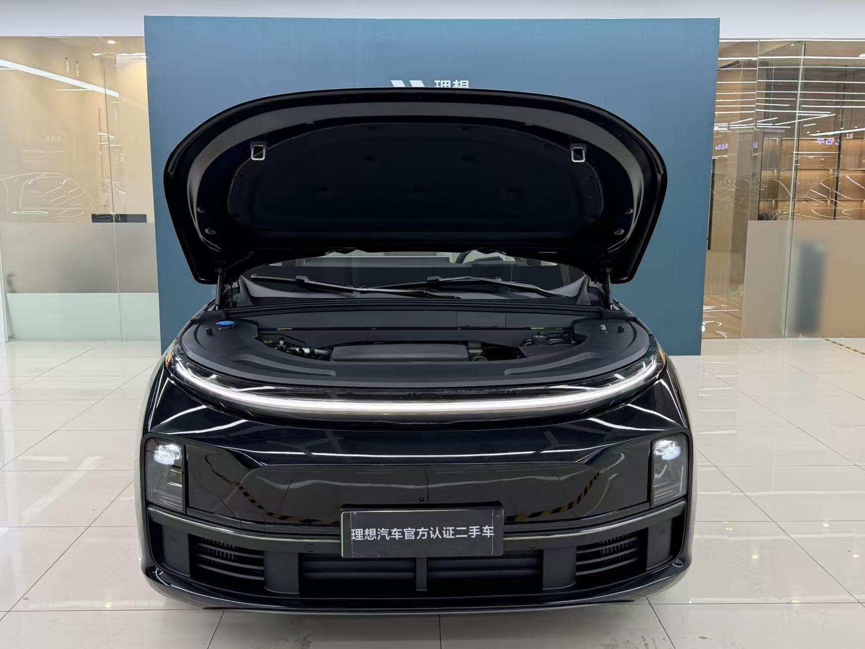 Li L7 2025 immagine di auto #7