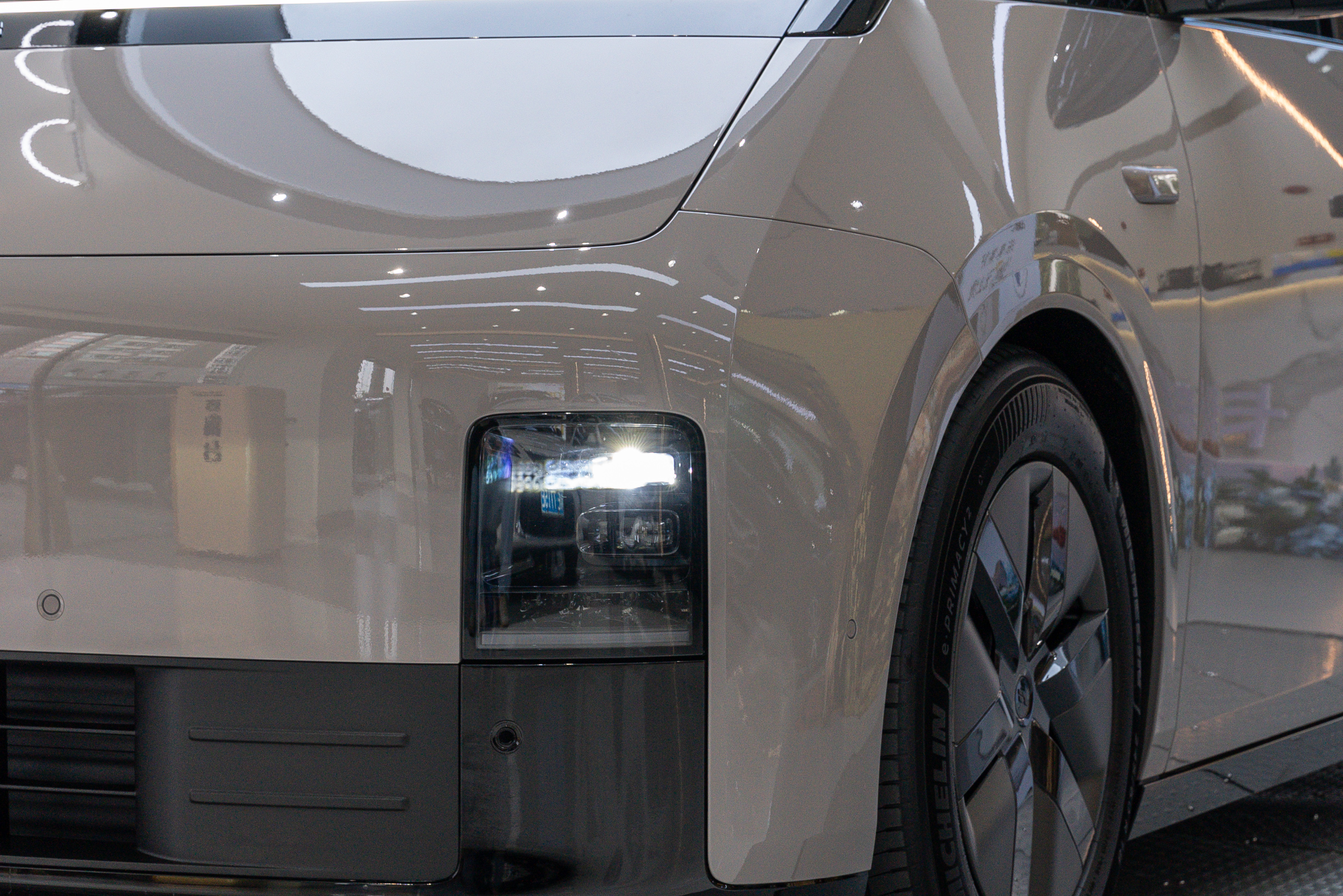 理想汽车 理想MEGA 2024 汽车图片 #7