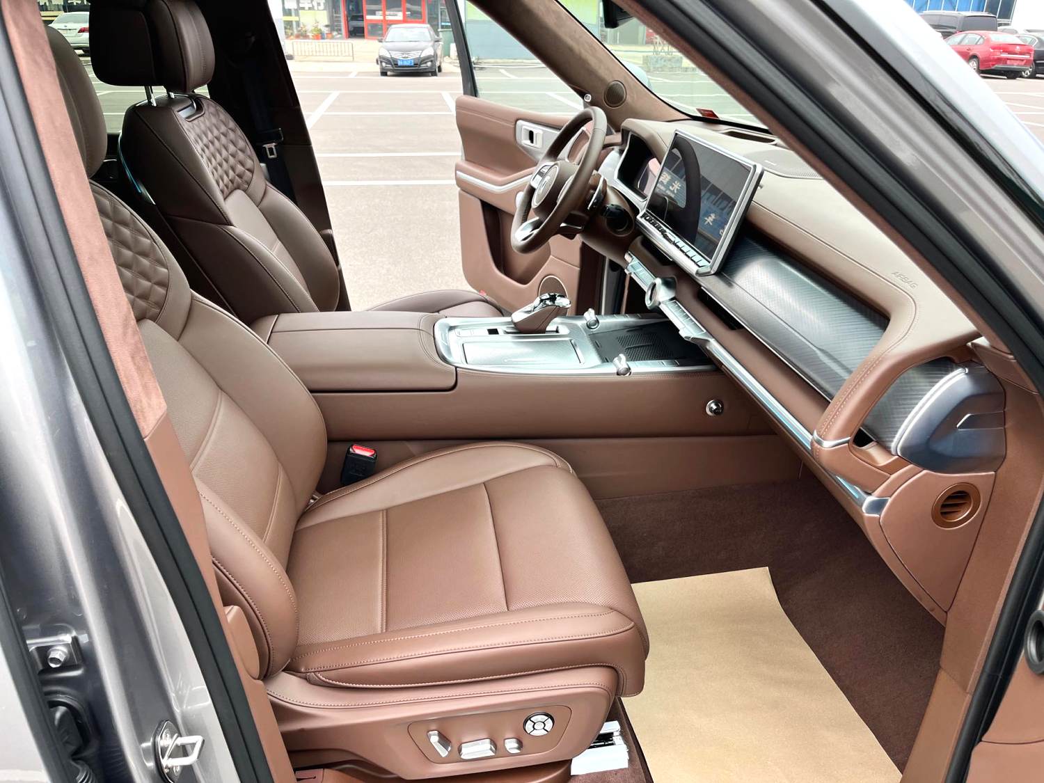 Tank 700 New Energy 2024 immagine di auto #7