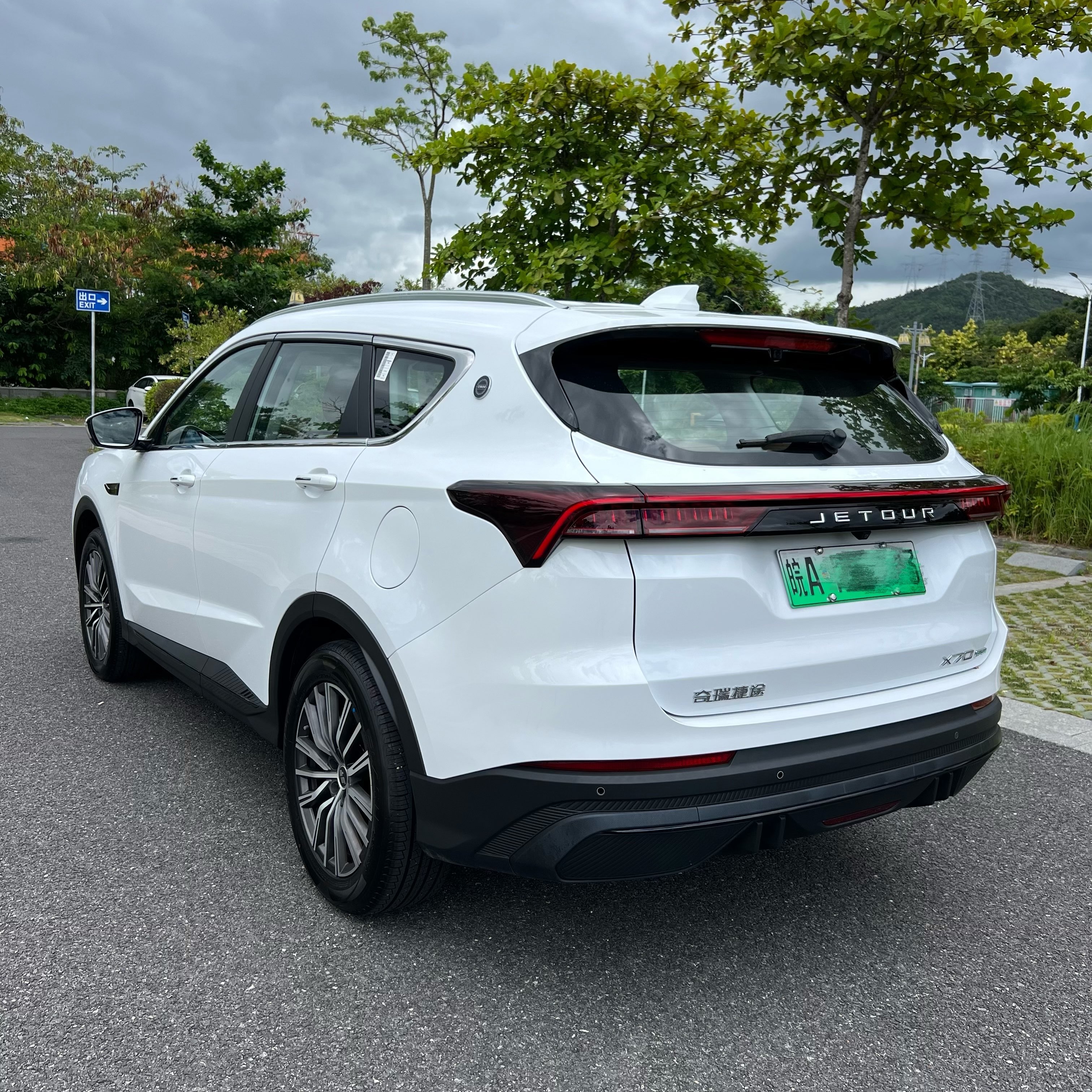 Jetour X70 C-DM 2024 car image #7