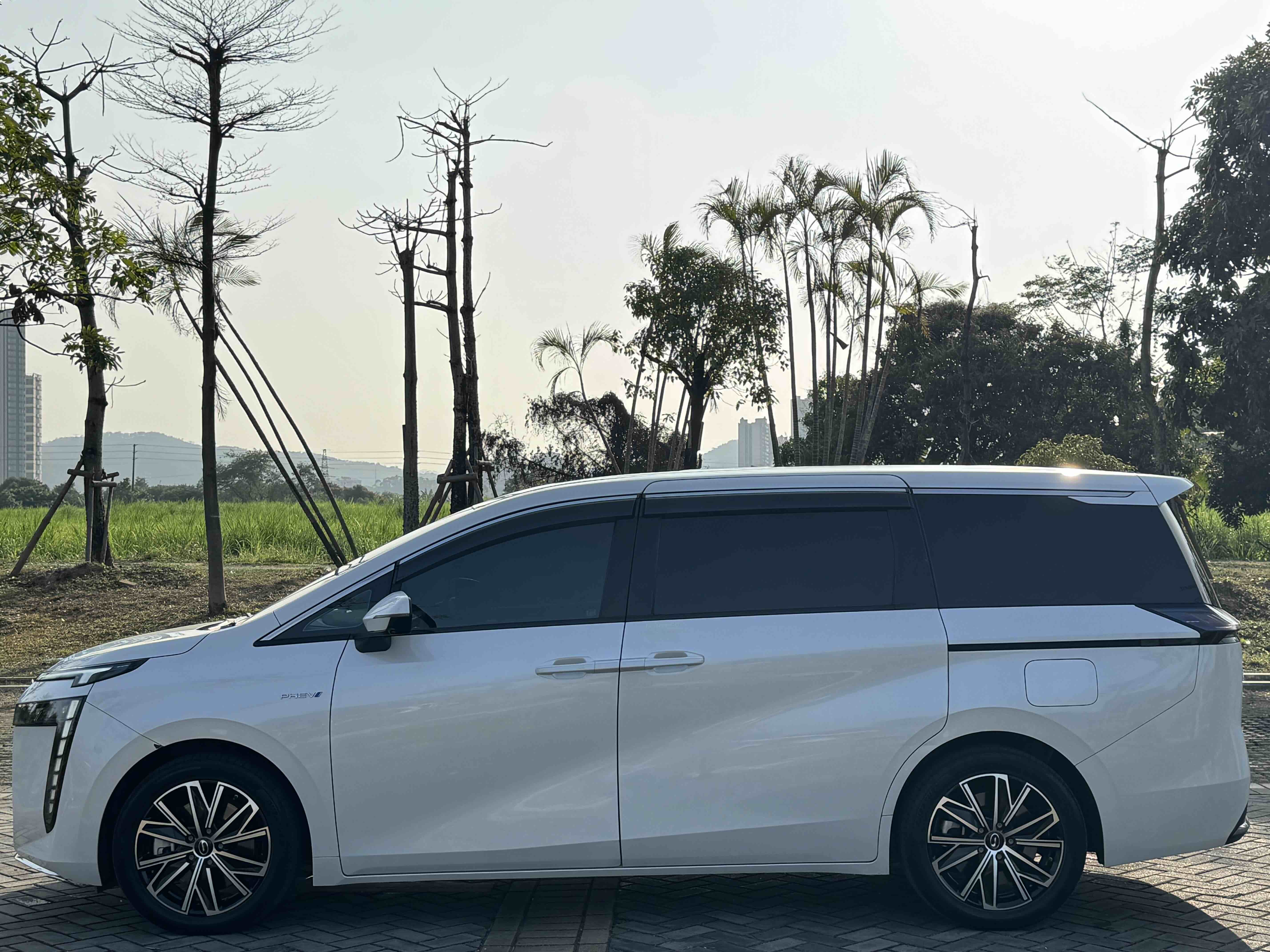 GAC Trumpchi E8 New Energy 2024 car image #7