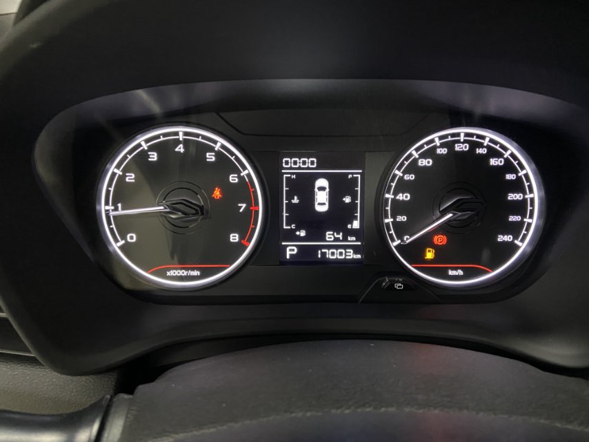 X3 PRO 2025 car image #7