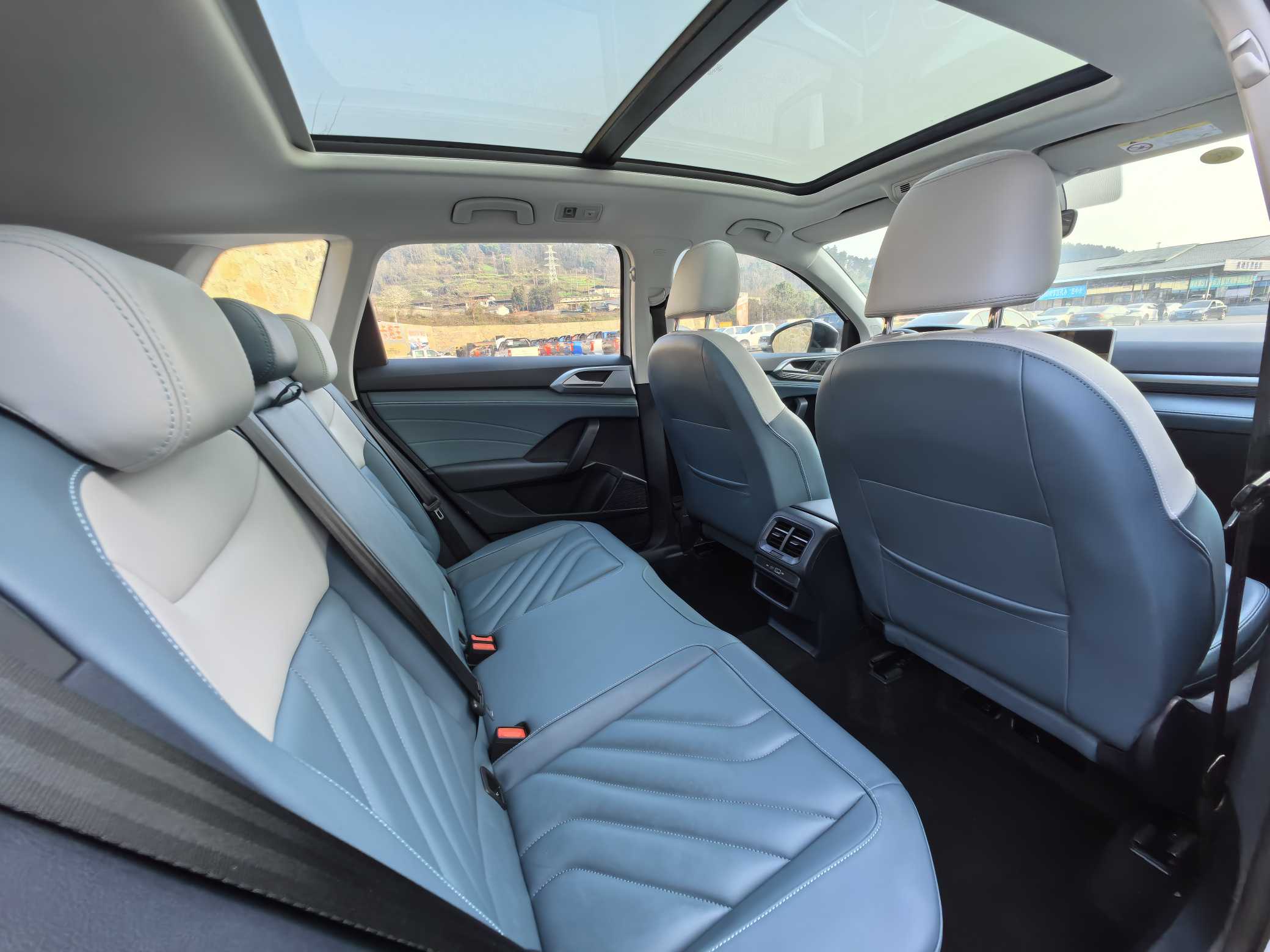 Volkswagen Tharu 2024 #7 Volkswagen Tharu 2024 immagine di auto #7