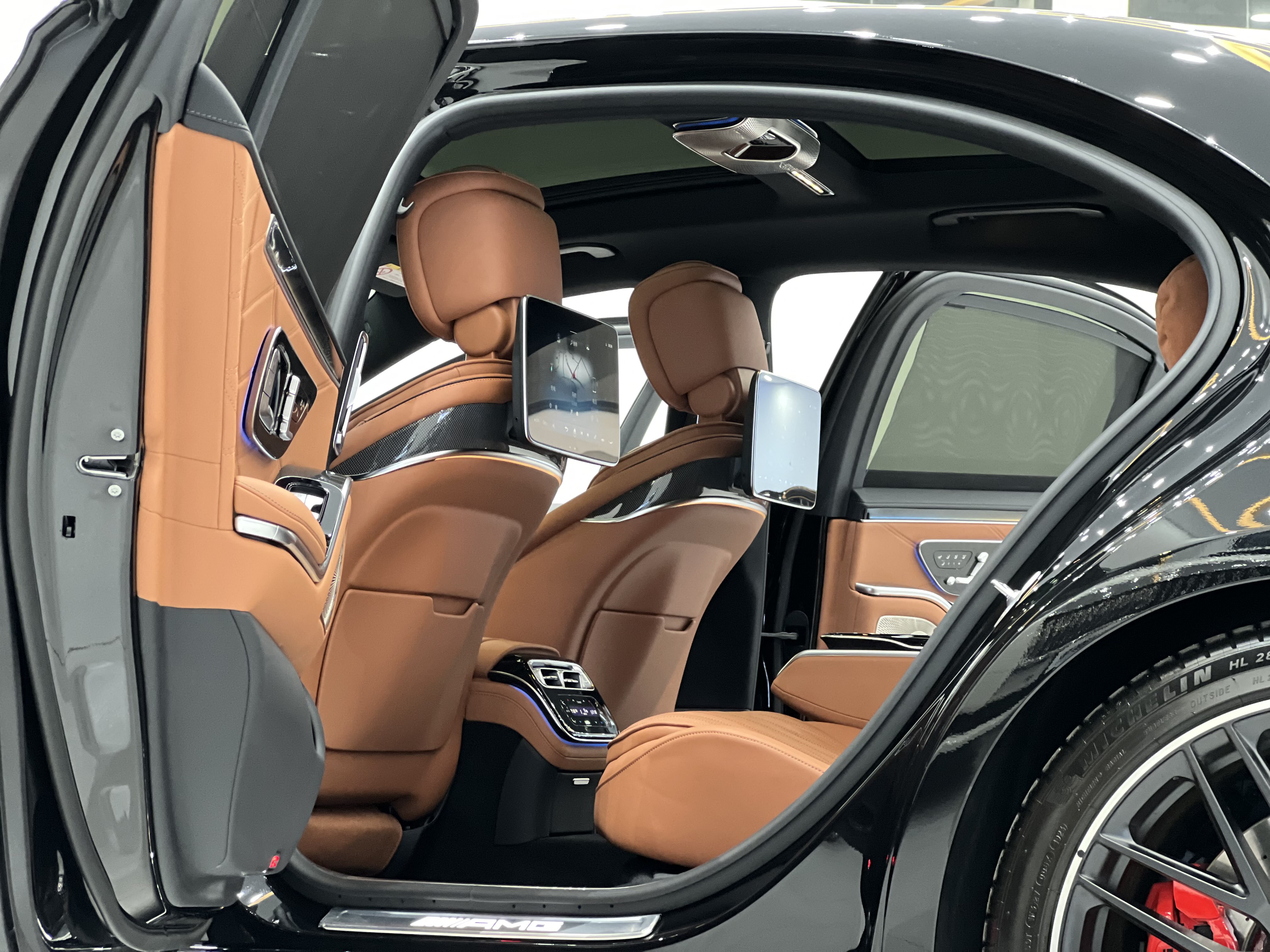 Mercedes-Benz S AMG New Energy 2025 صورة سيارة #7