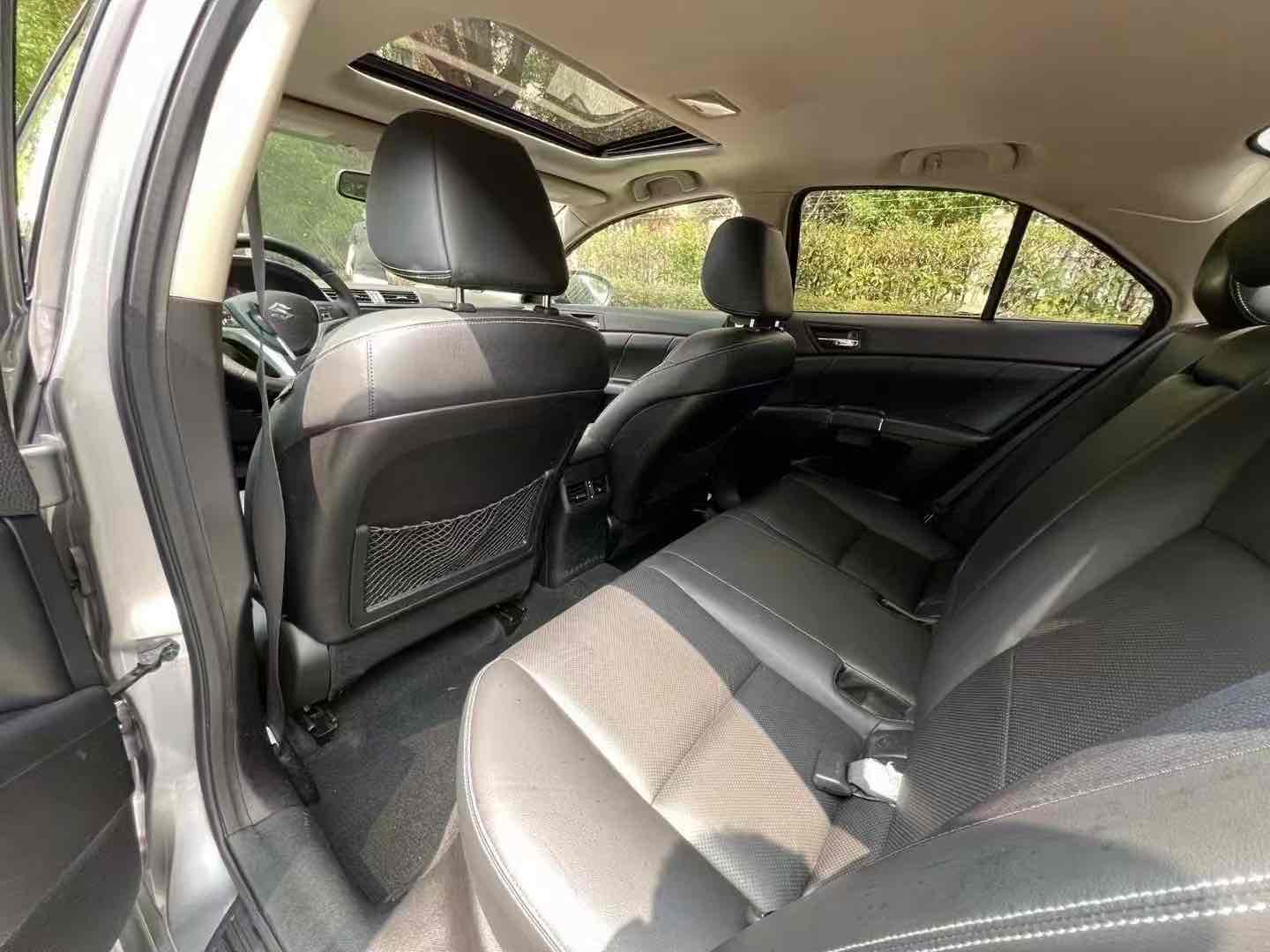 Suzuki Kizashi 2016 изображение автомобиля #7