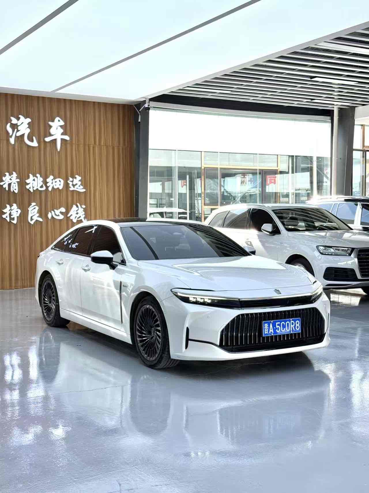 Toyota Crown 2024 #7 Toyota Crown 2024 صورة سيارة #7