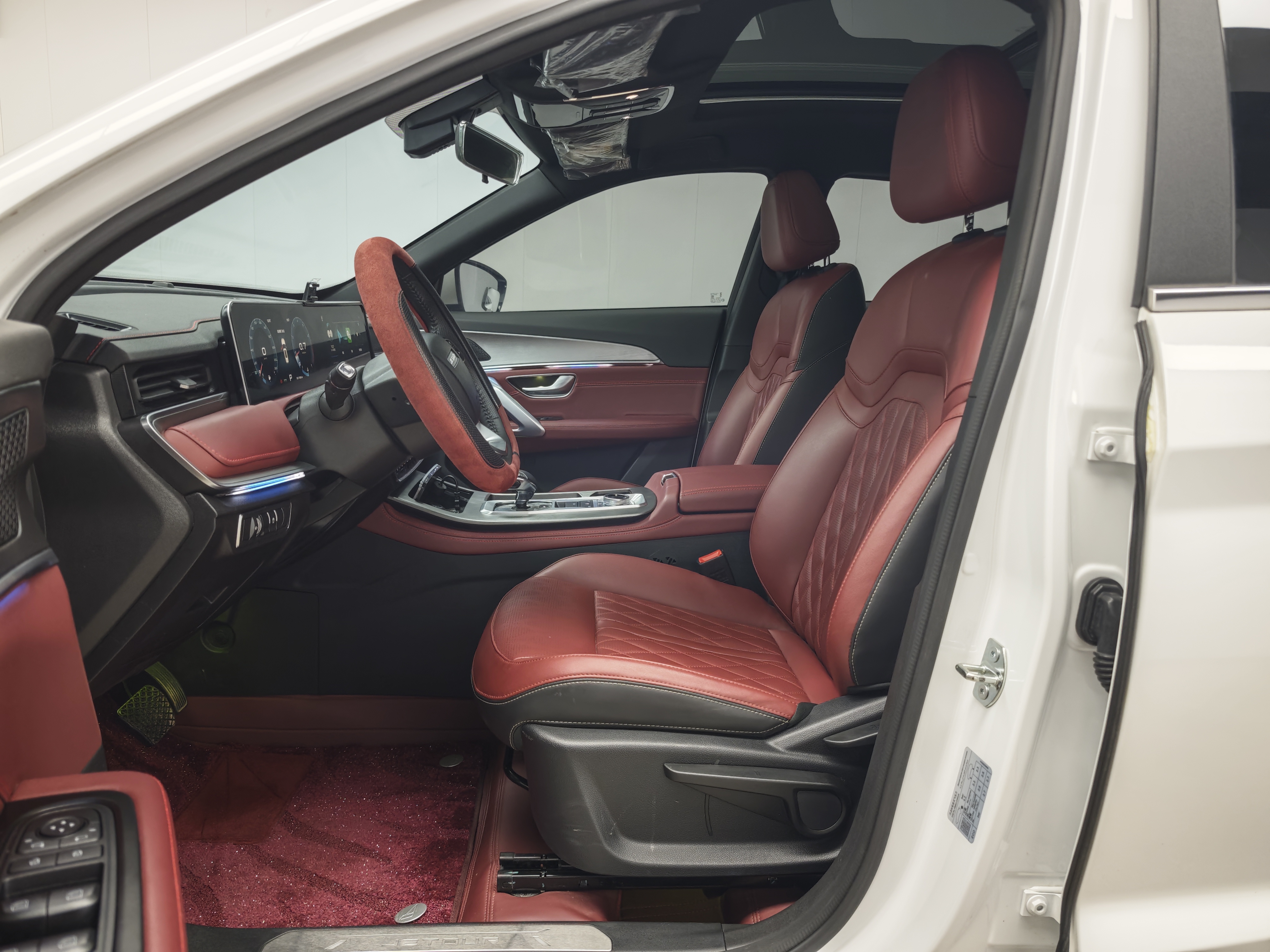 Jetour X70 PLUS 2025 #7 Jetour X70 PLUS 2025 car image #7
