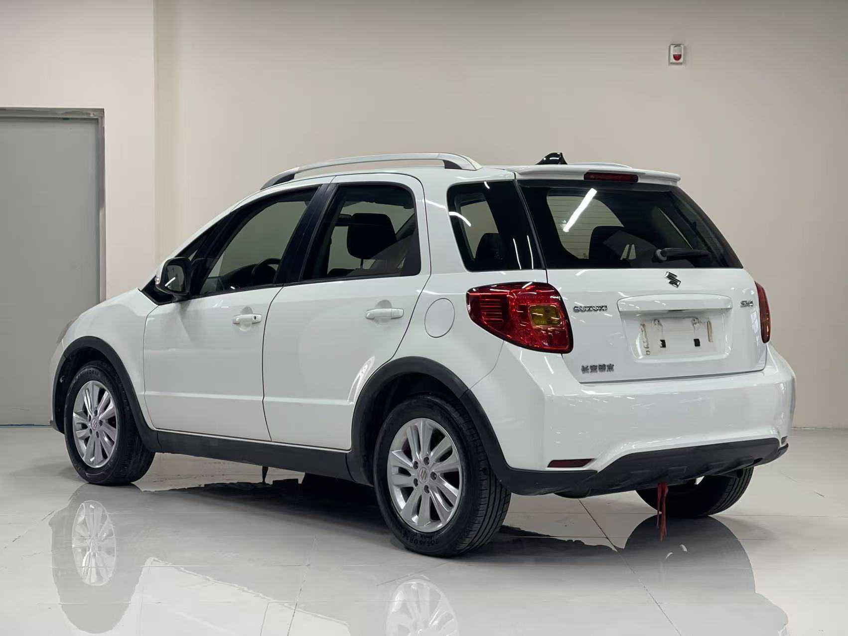 Suzuki SX4 Sedan 2015 imagem de carro #7